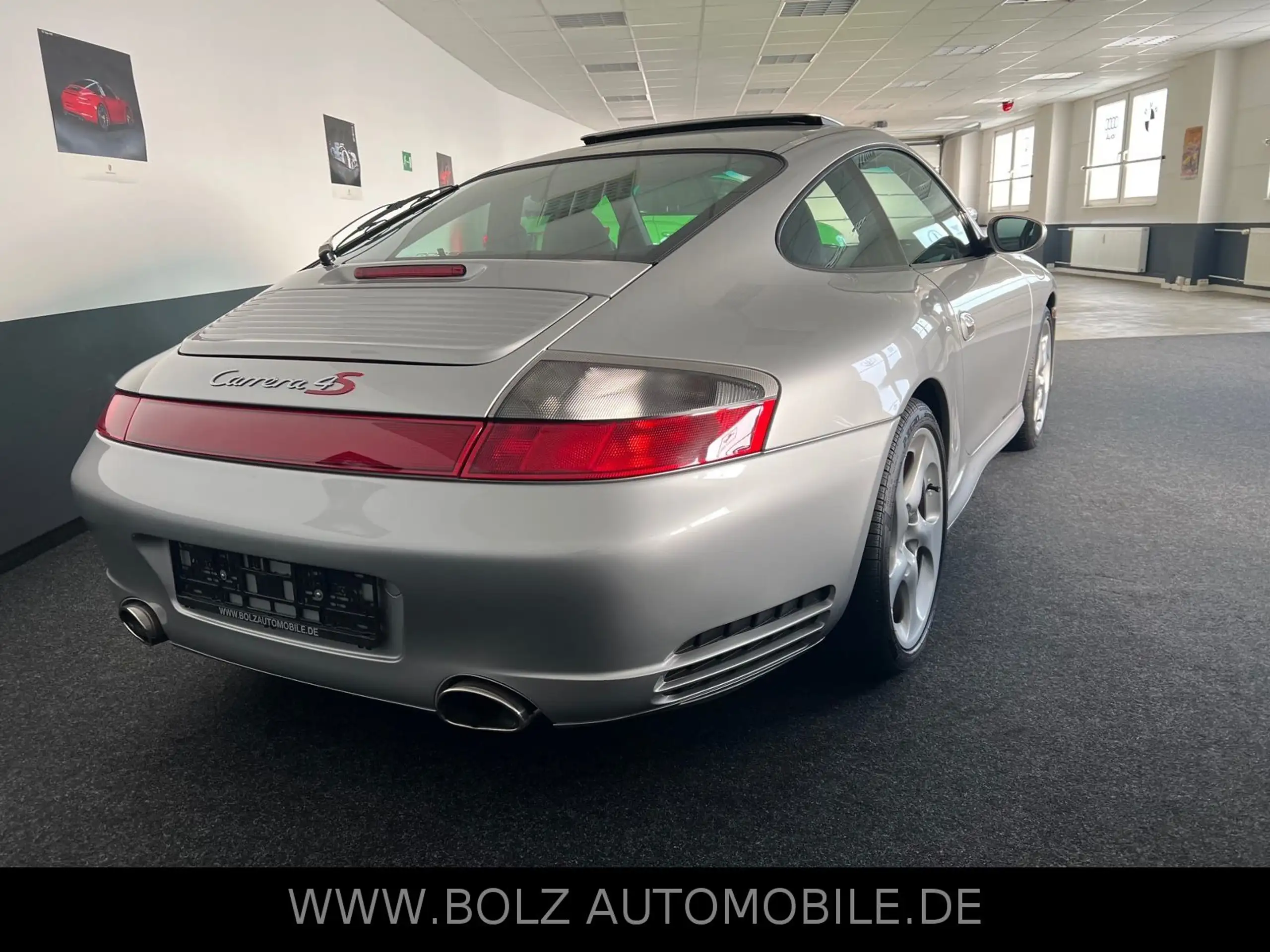 Porsche - 996