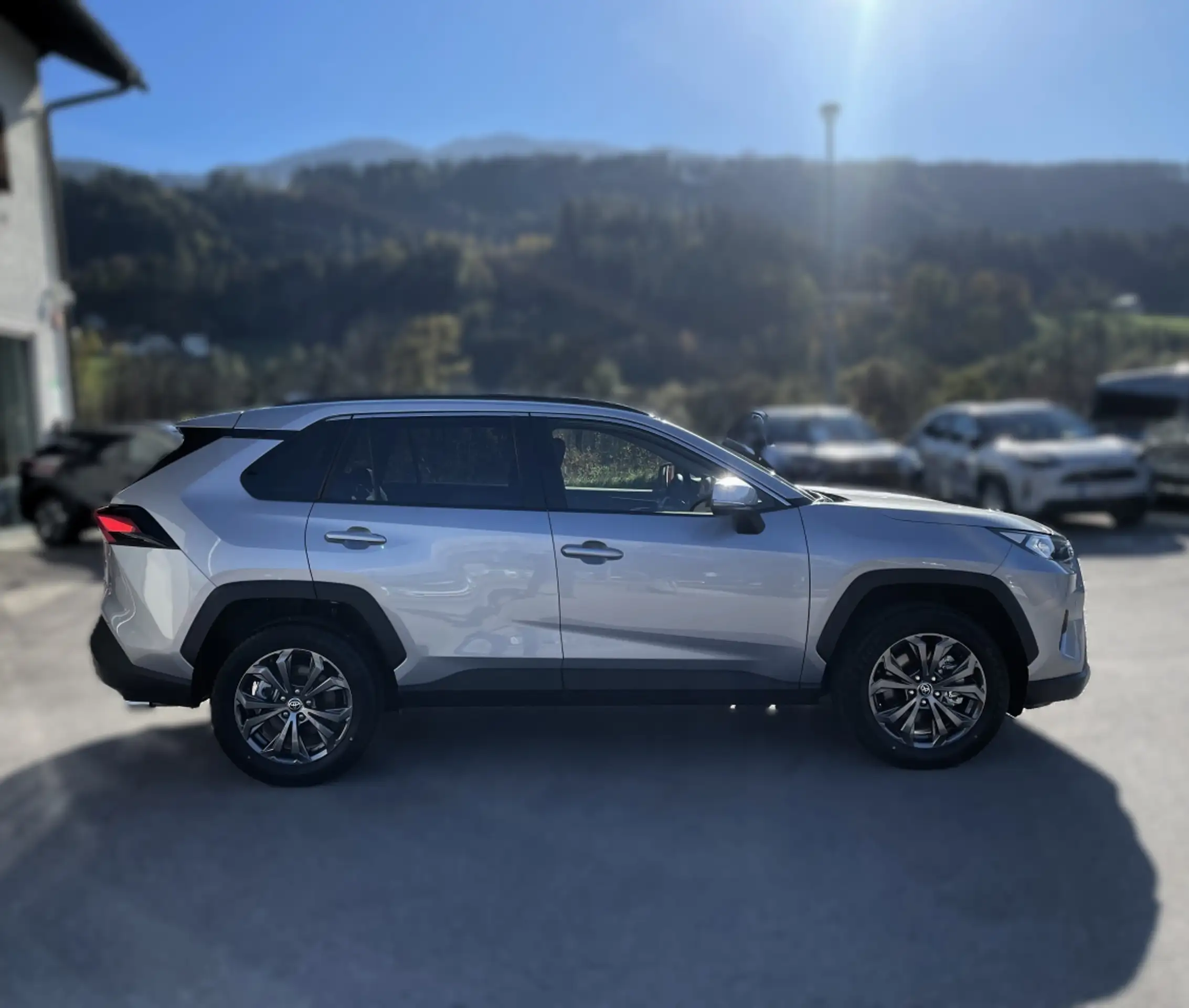 Toyota - RAV 4