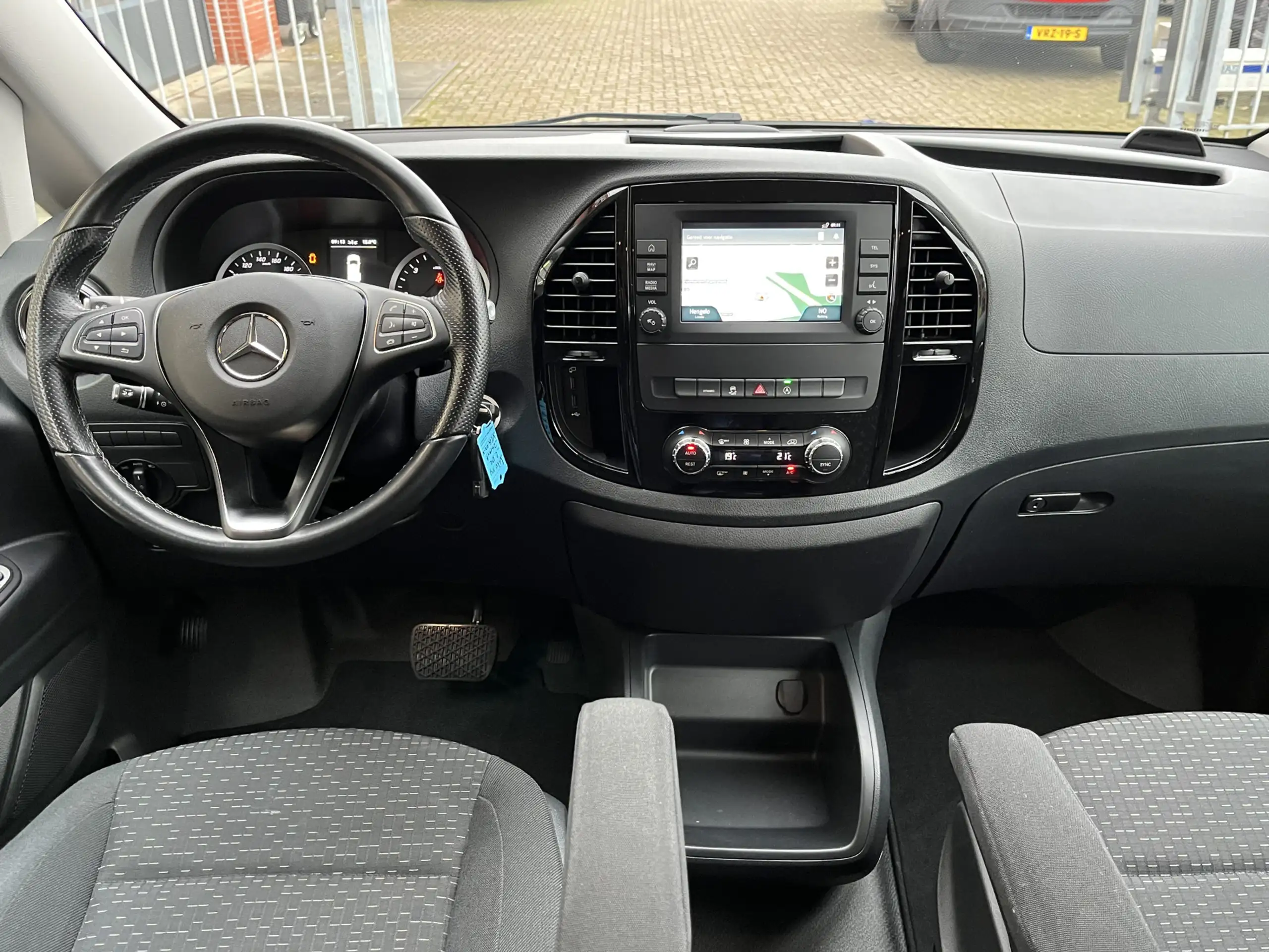 Mercedes-Benz - Vito