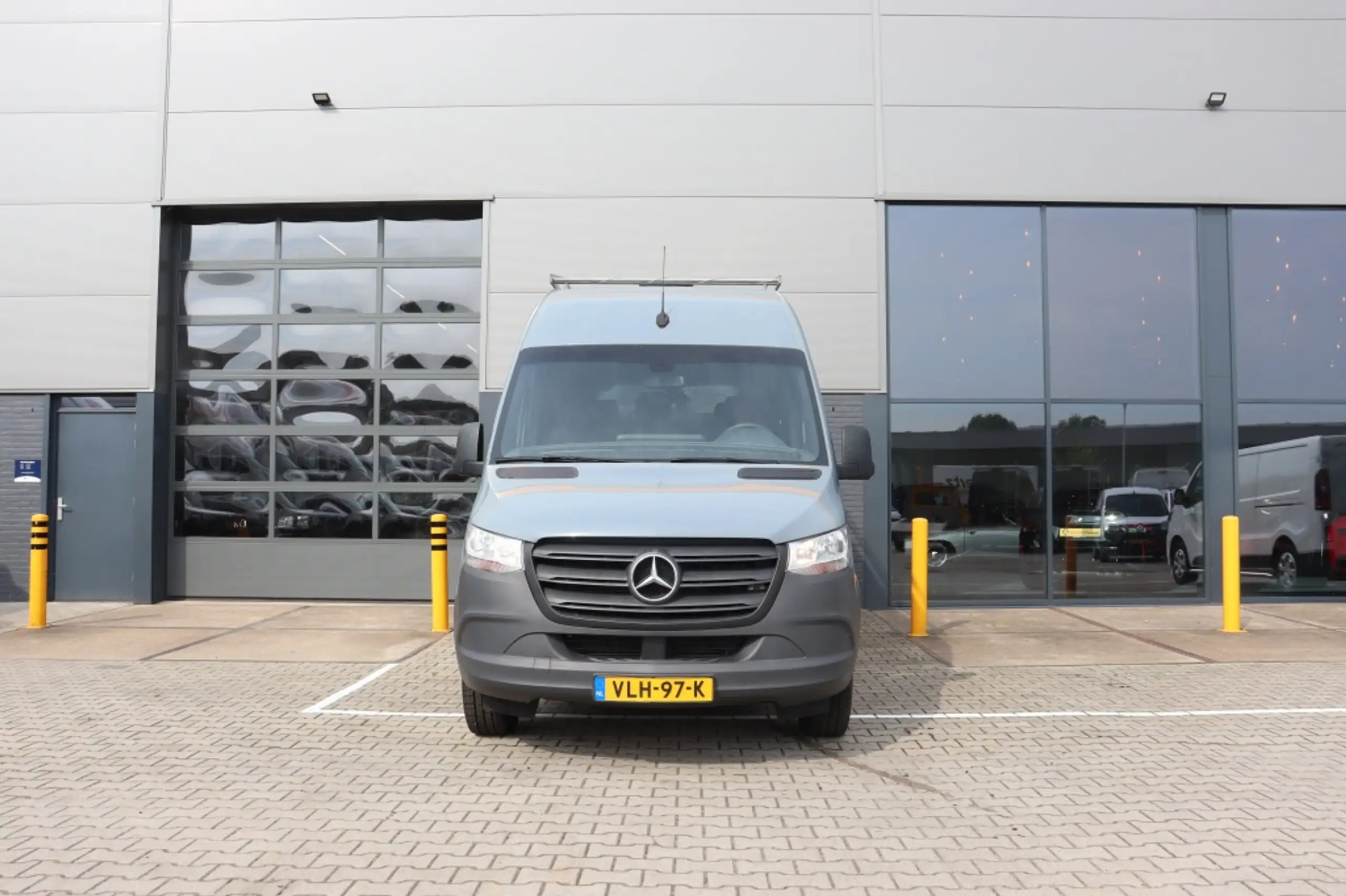 Mercedes-Benz - Sprinter