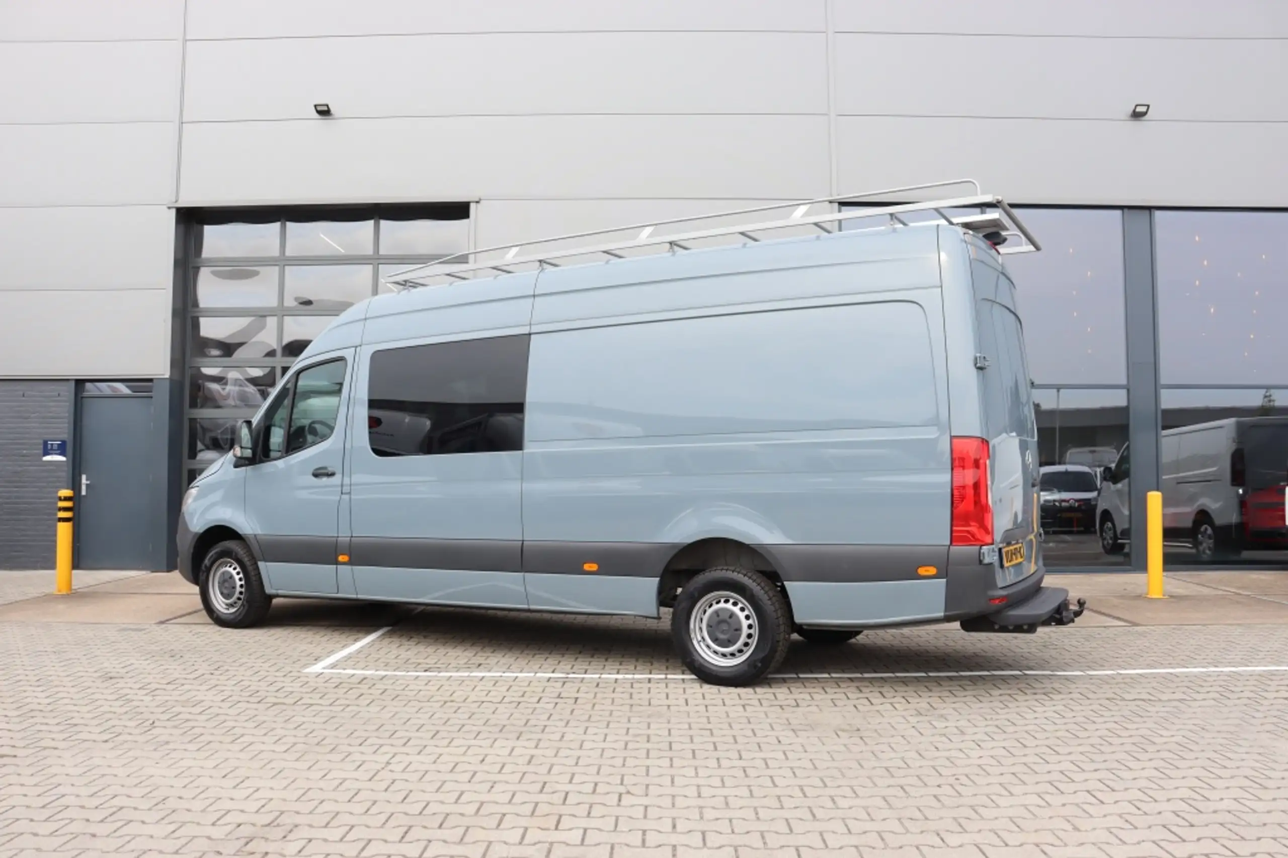 Mercedes-Benz - Sprinter