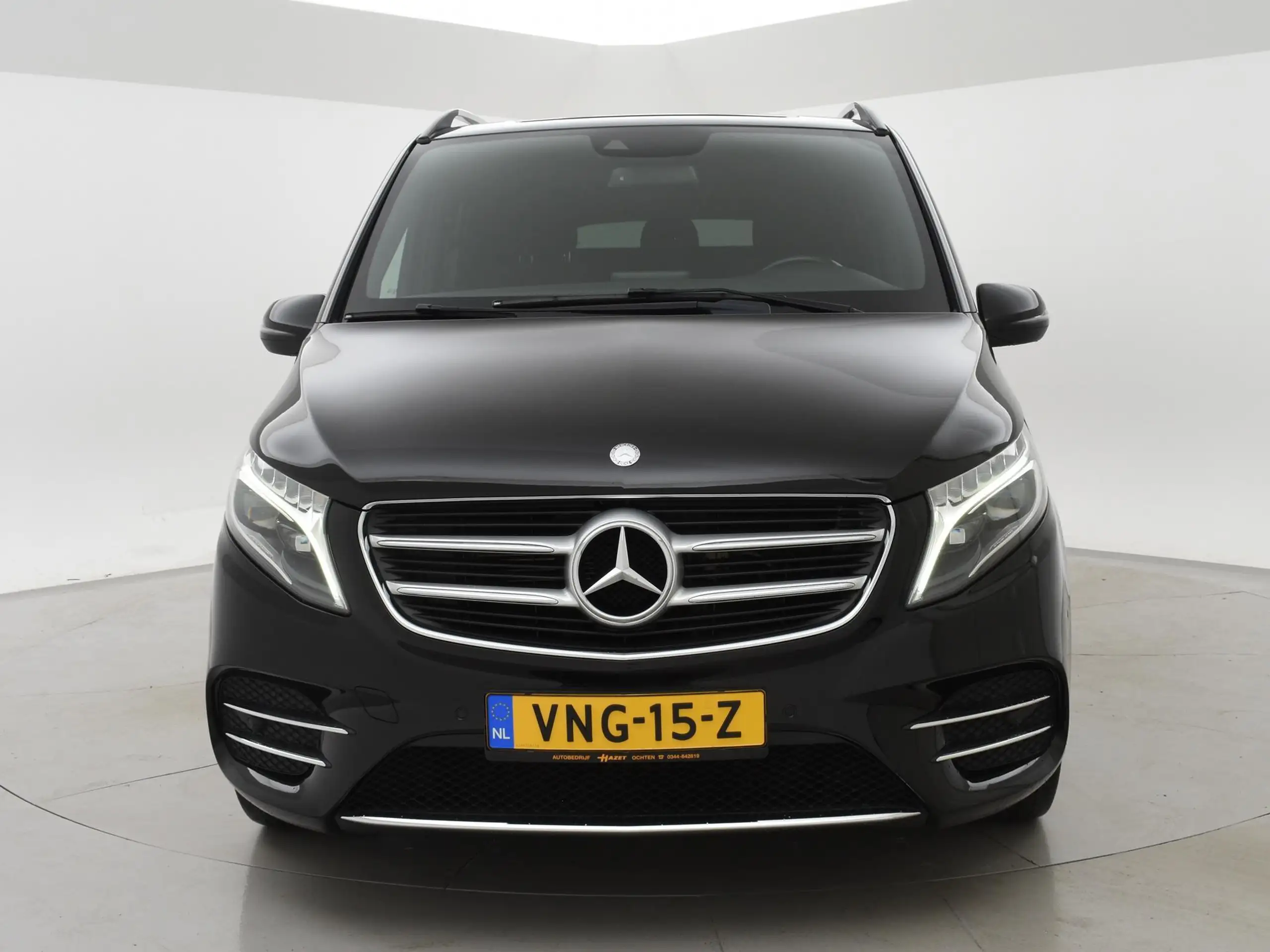 Mercedes-Benz - V 250