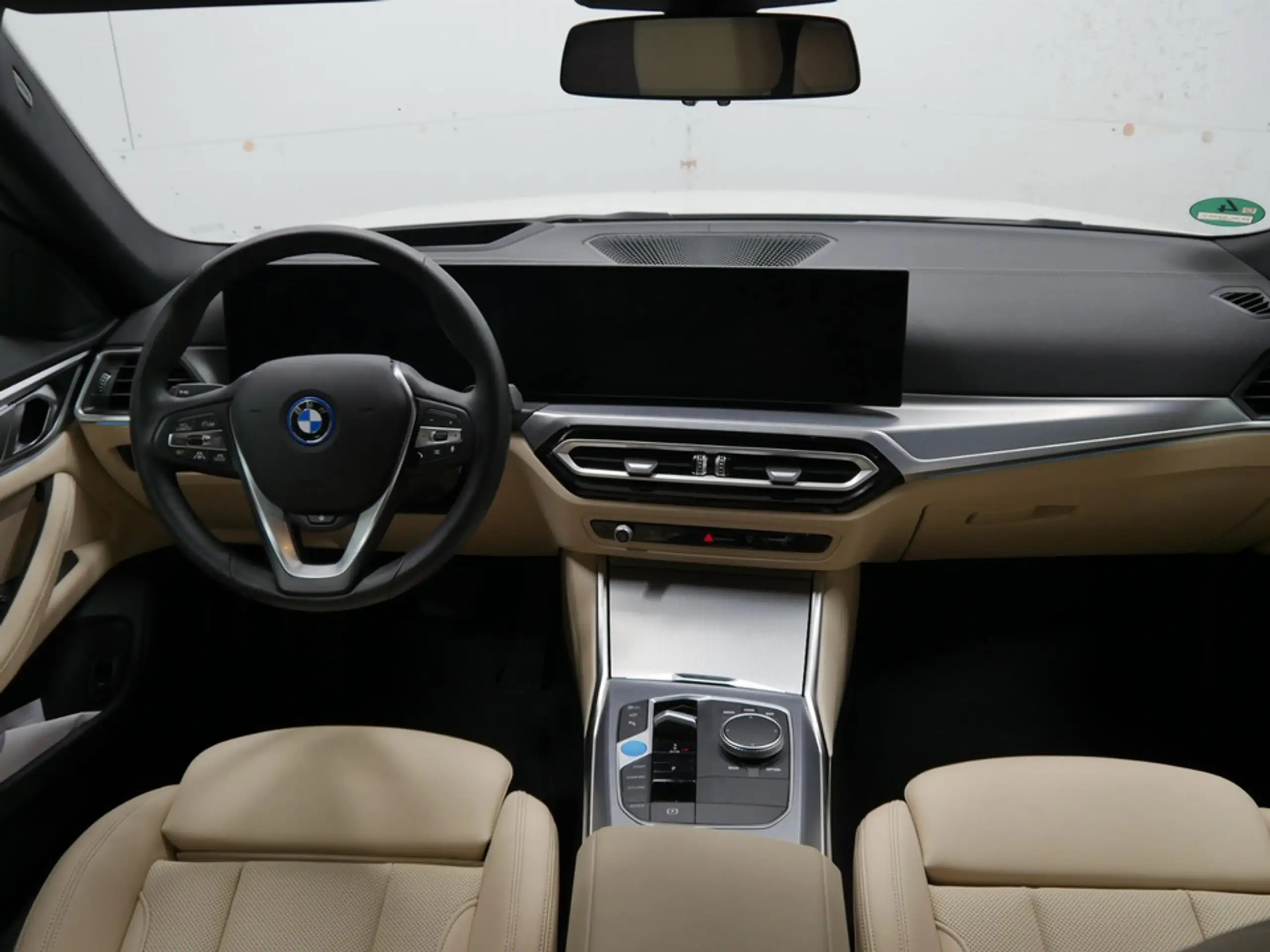 BMW - i4