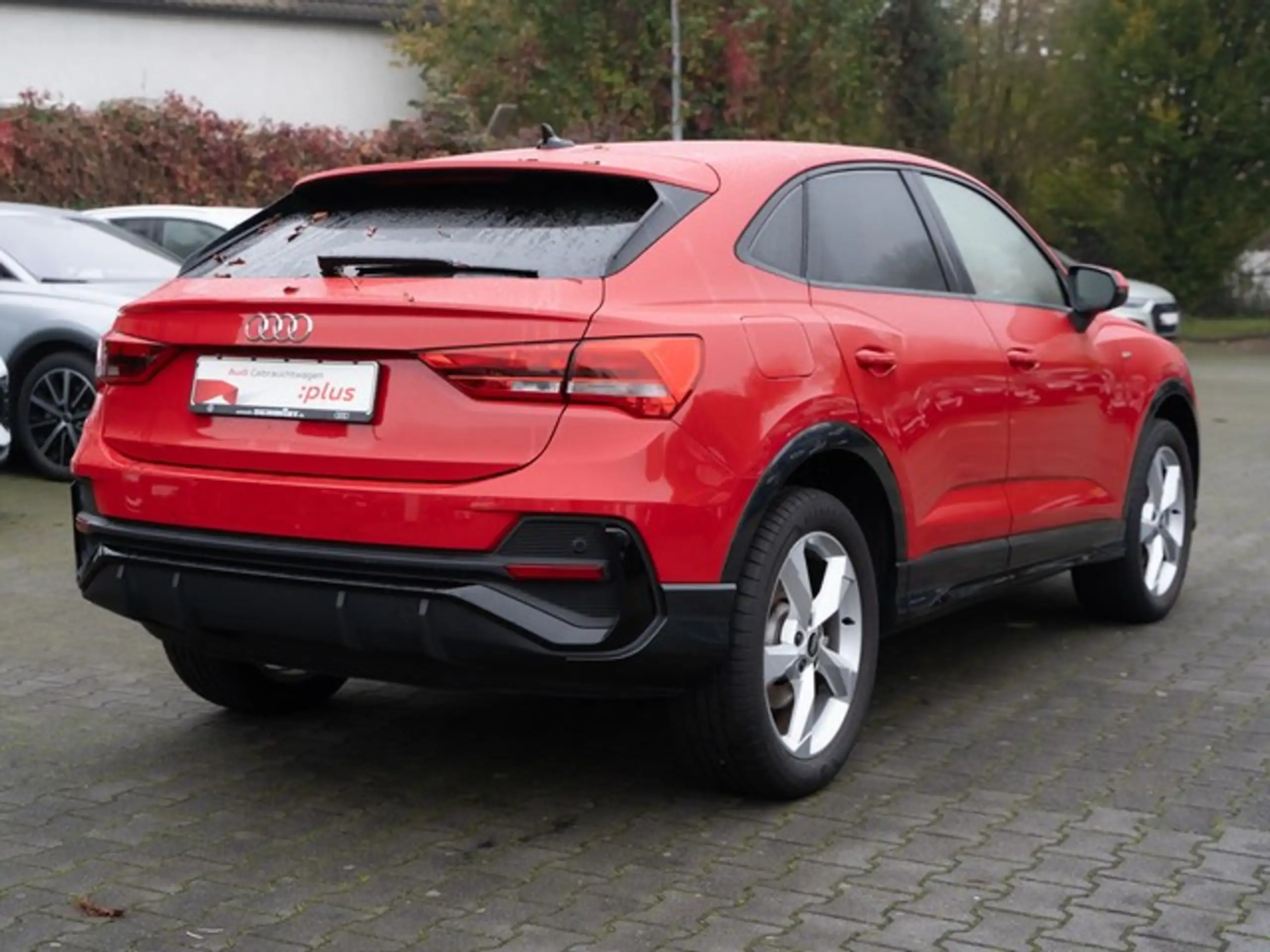 Audi - Q3