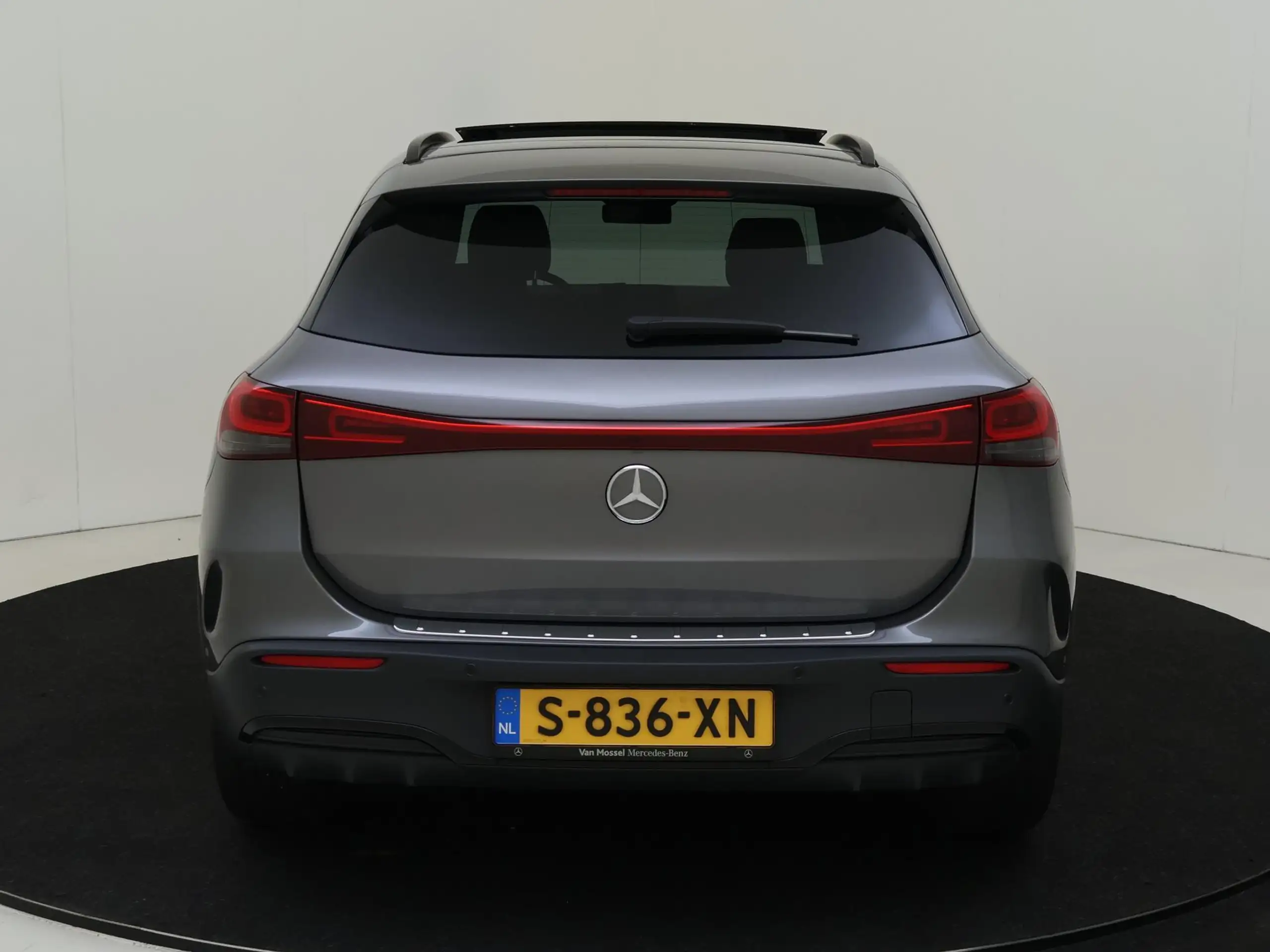 Mercedes-Benz - EQA