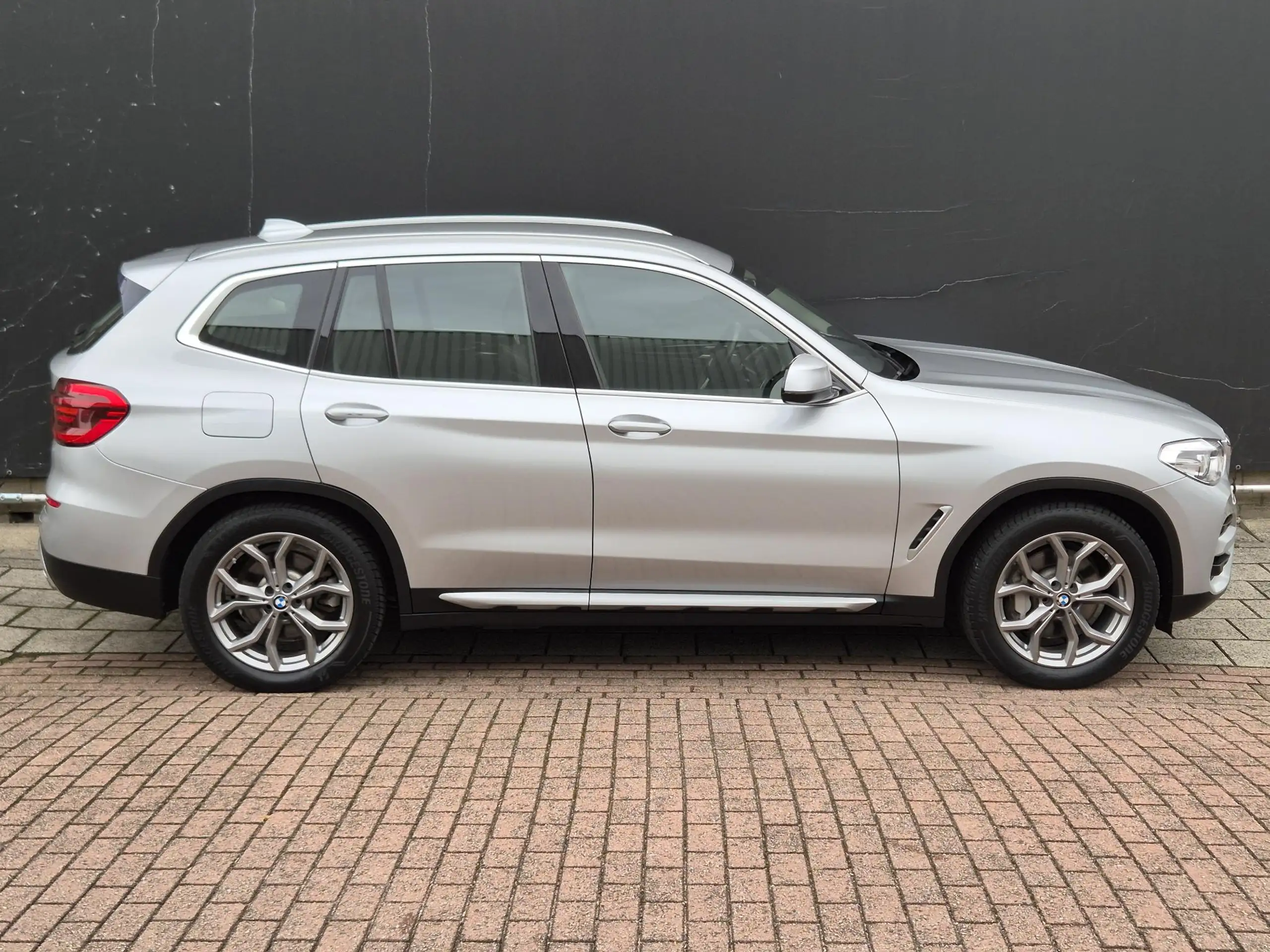 BMW - X3