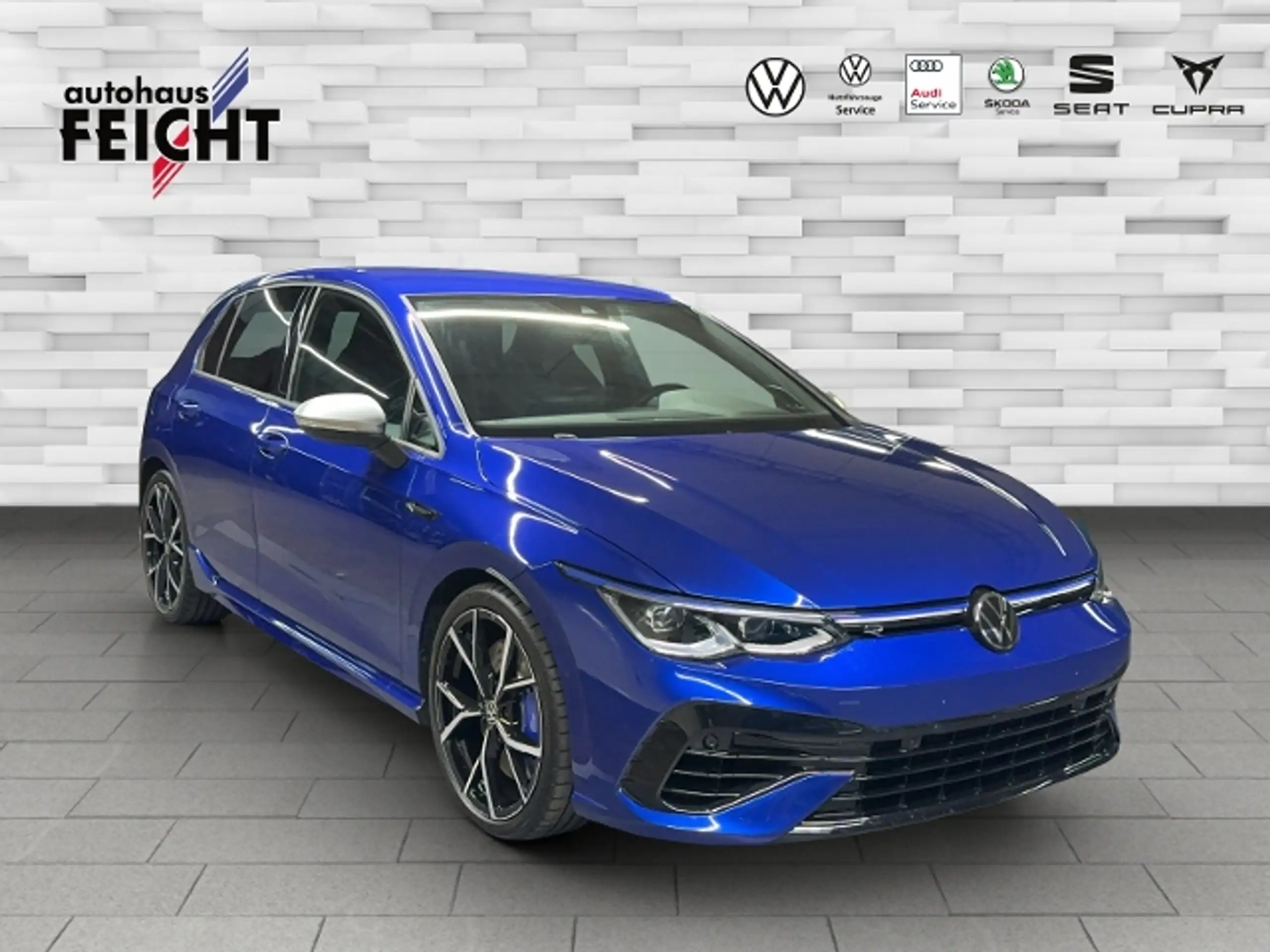 Volkswagen - Golf