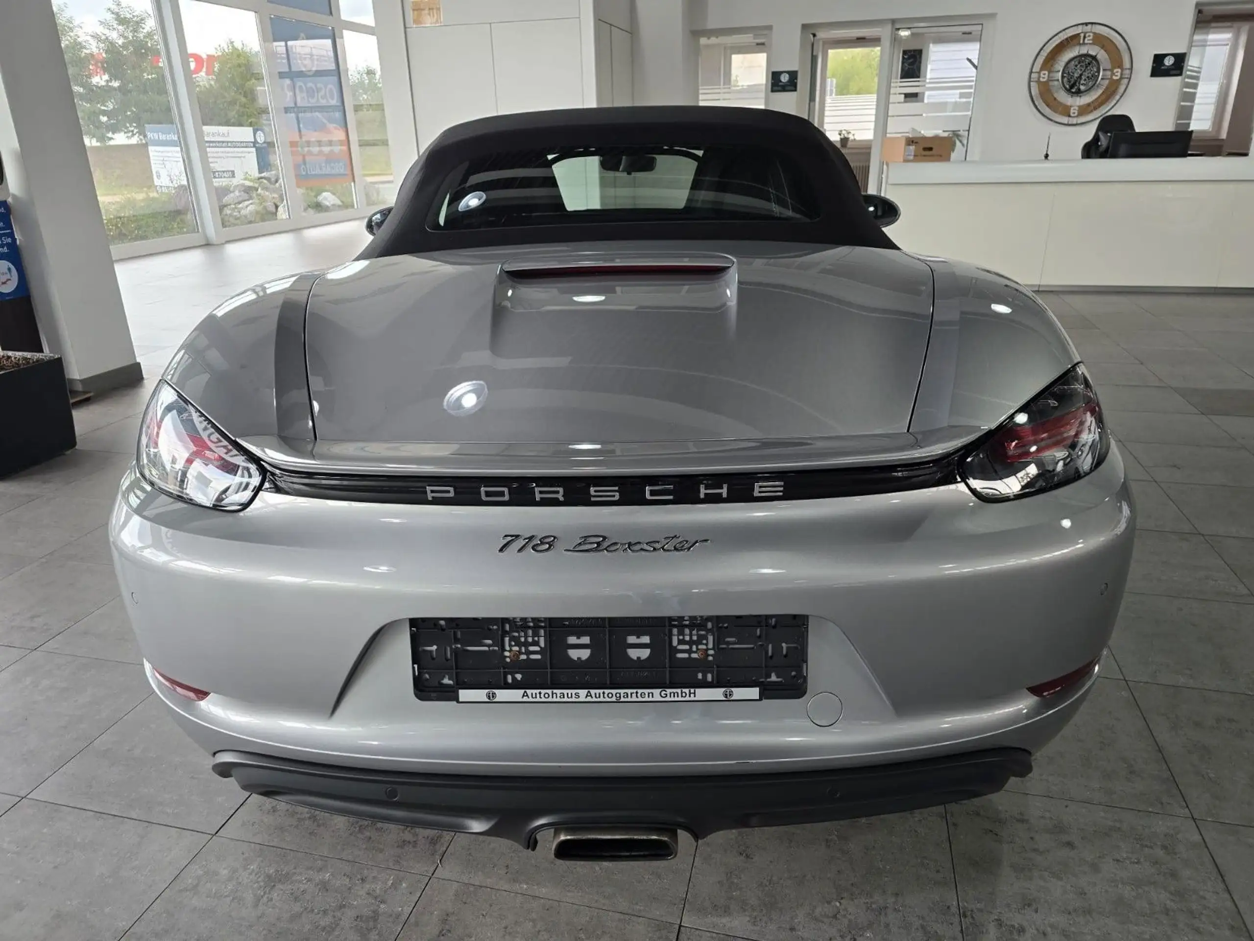 Porsche - Boxster