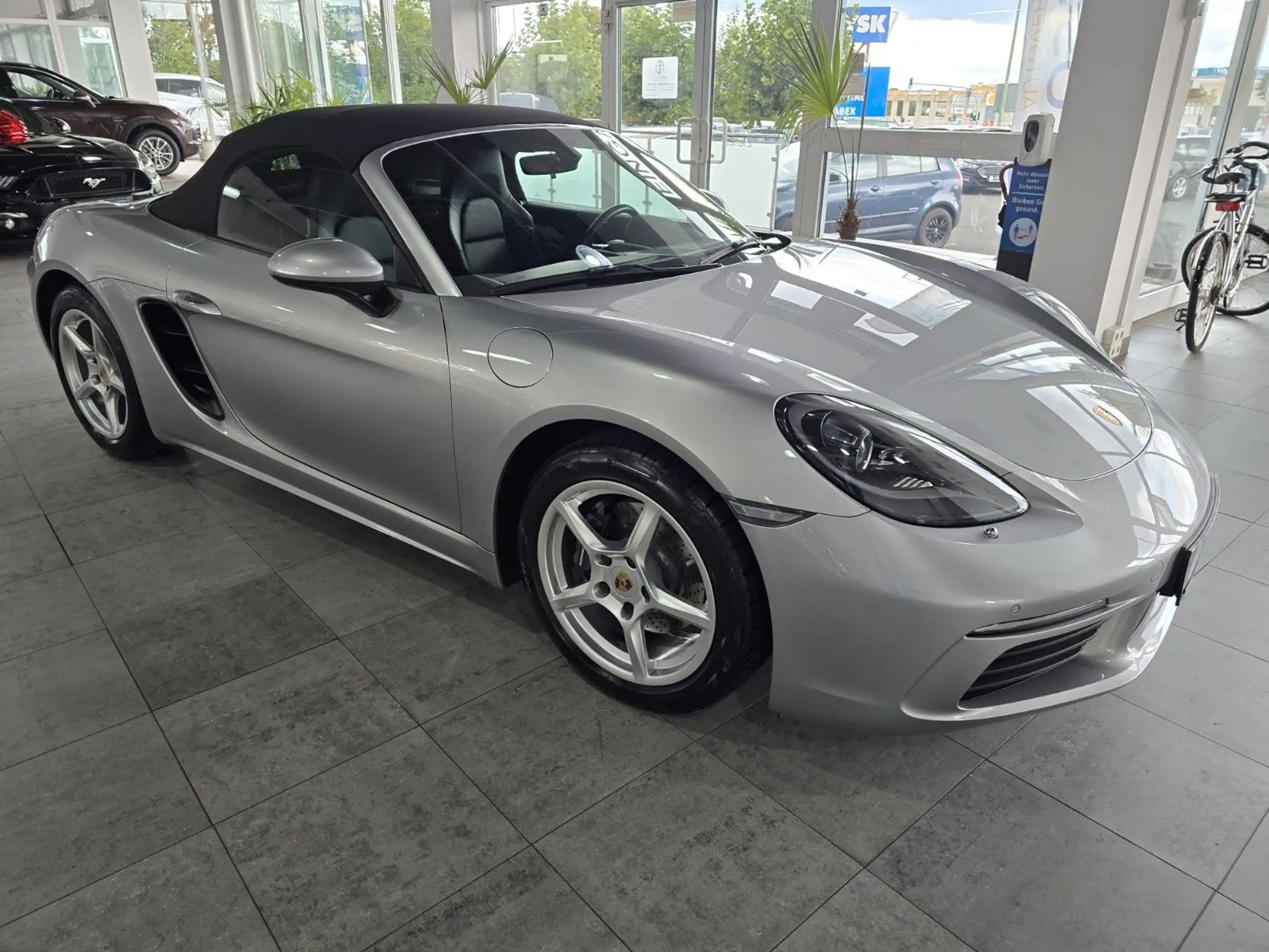 Porsche - Boxster