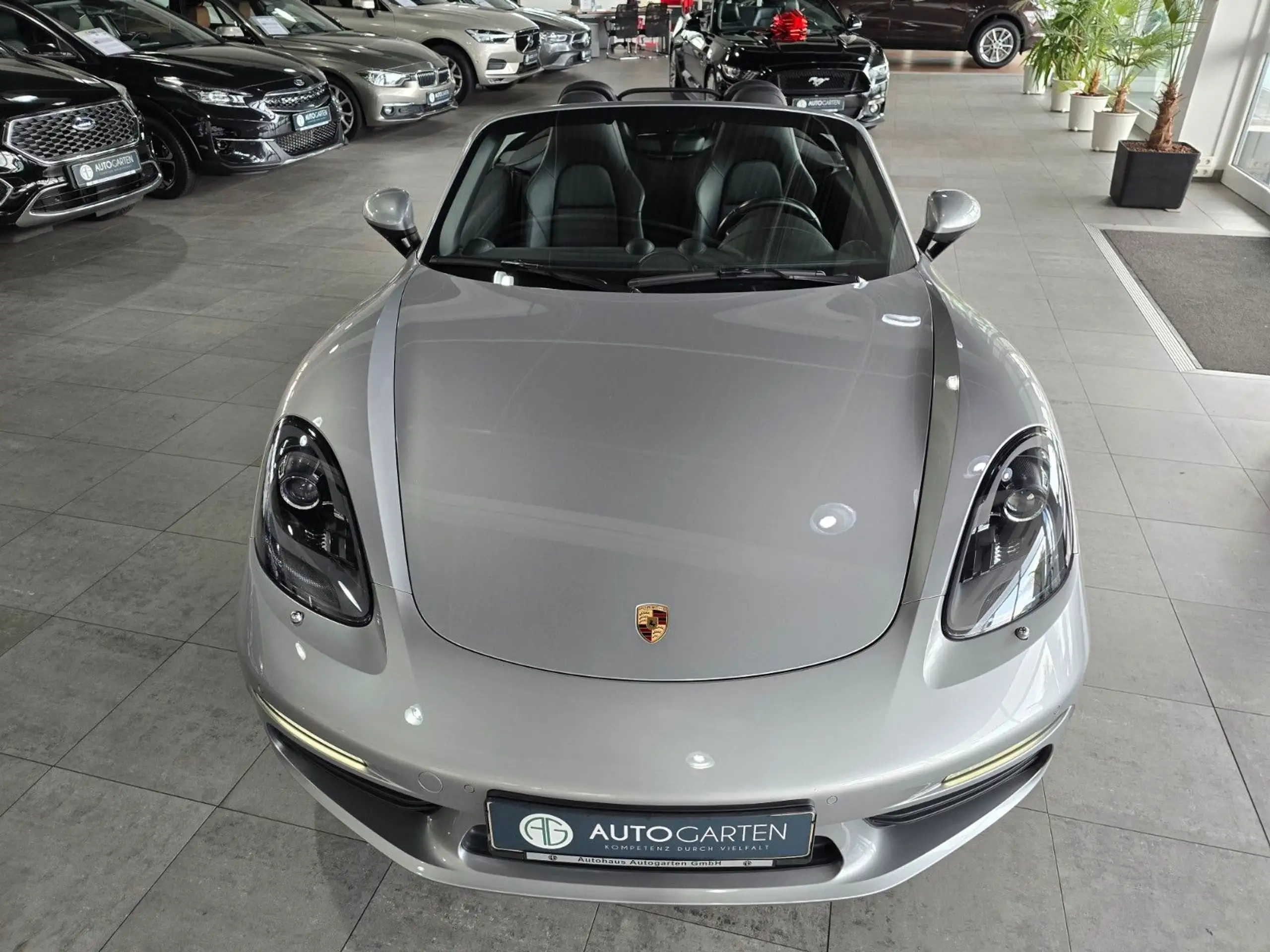 Porsche - Boxster