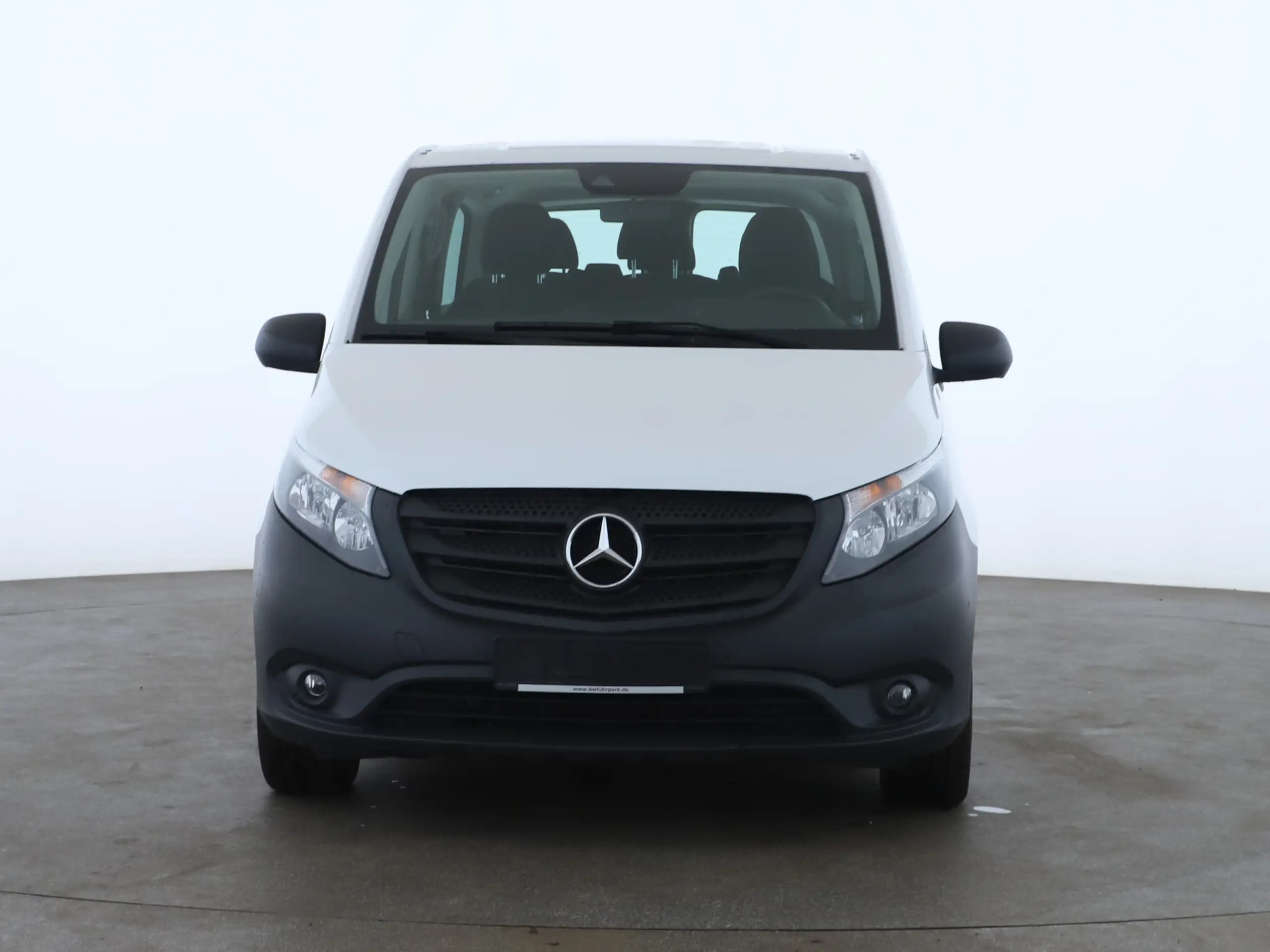 Mercedes-Benz - Vito