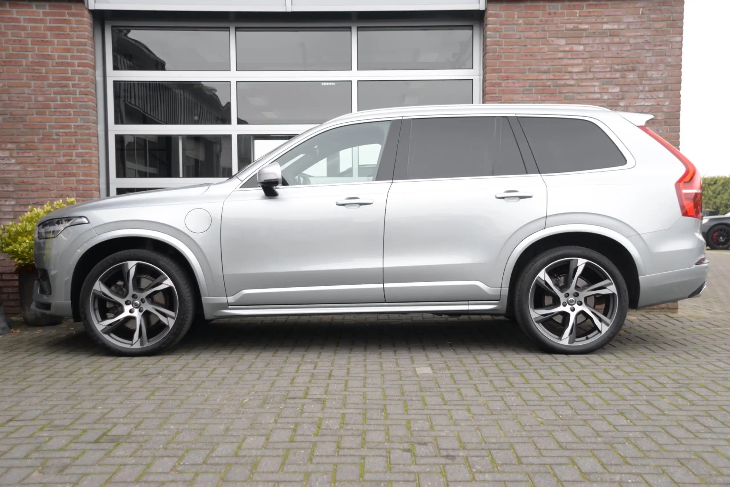 Volvo - XC90