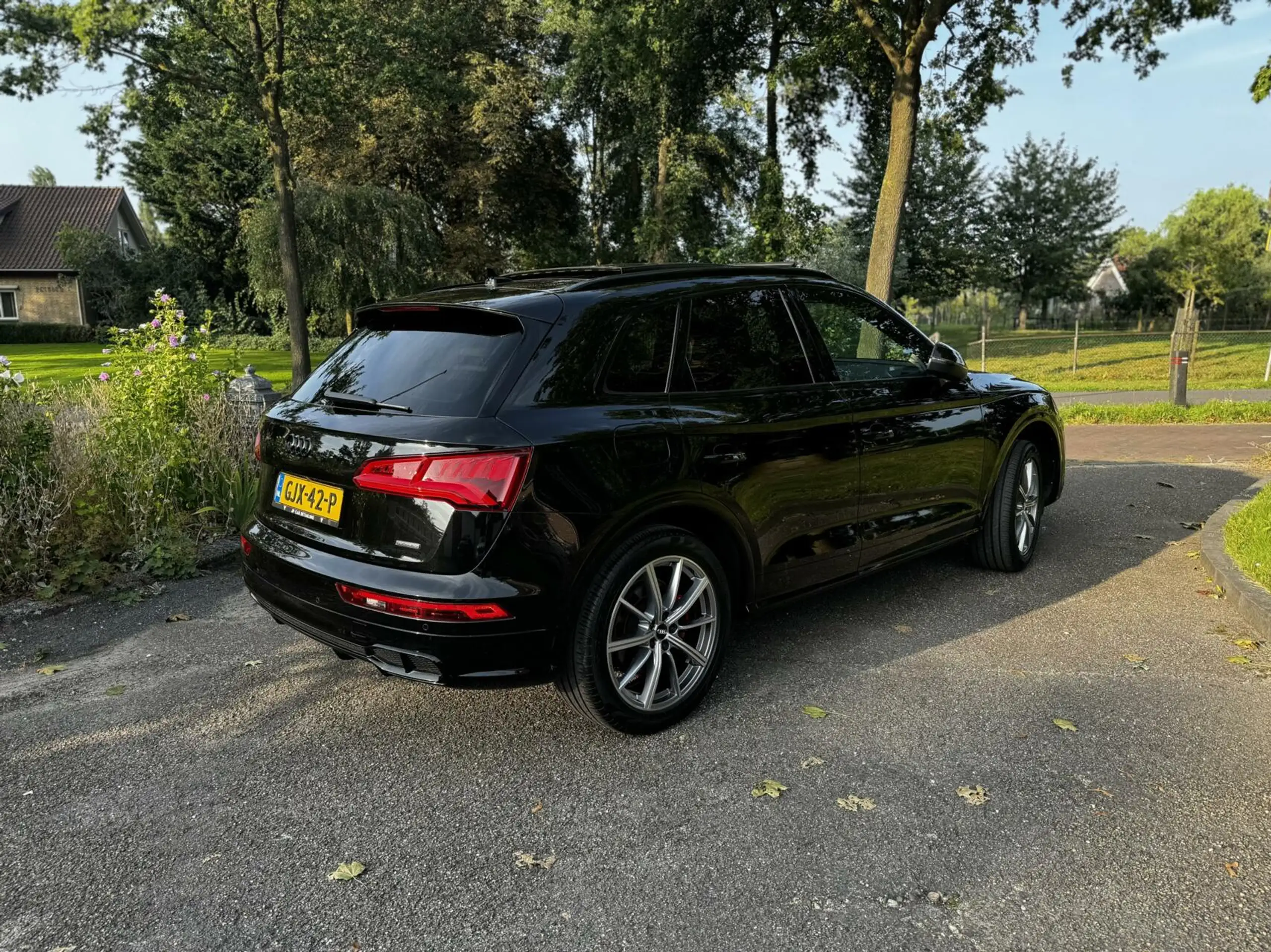 Audi - Q5