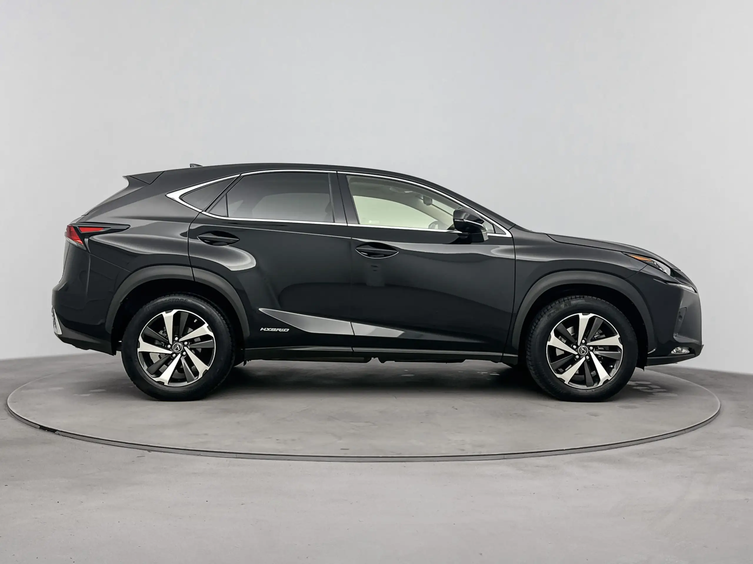 Lexus - NX 300h