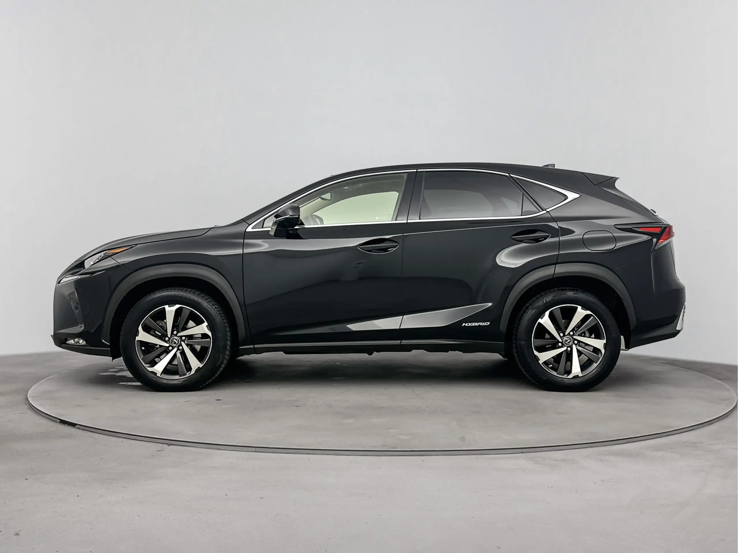 Lexus - NX 300h