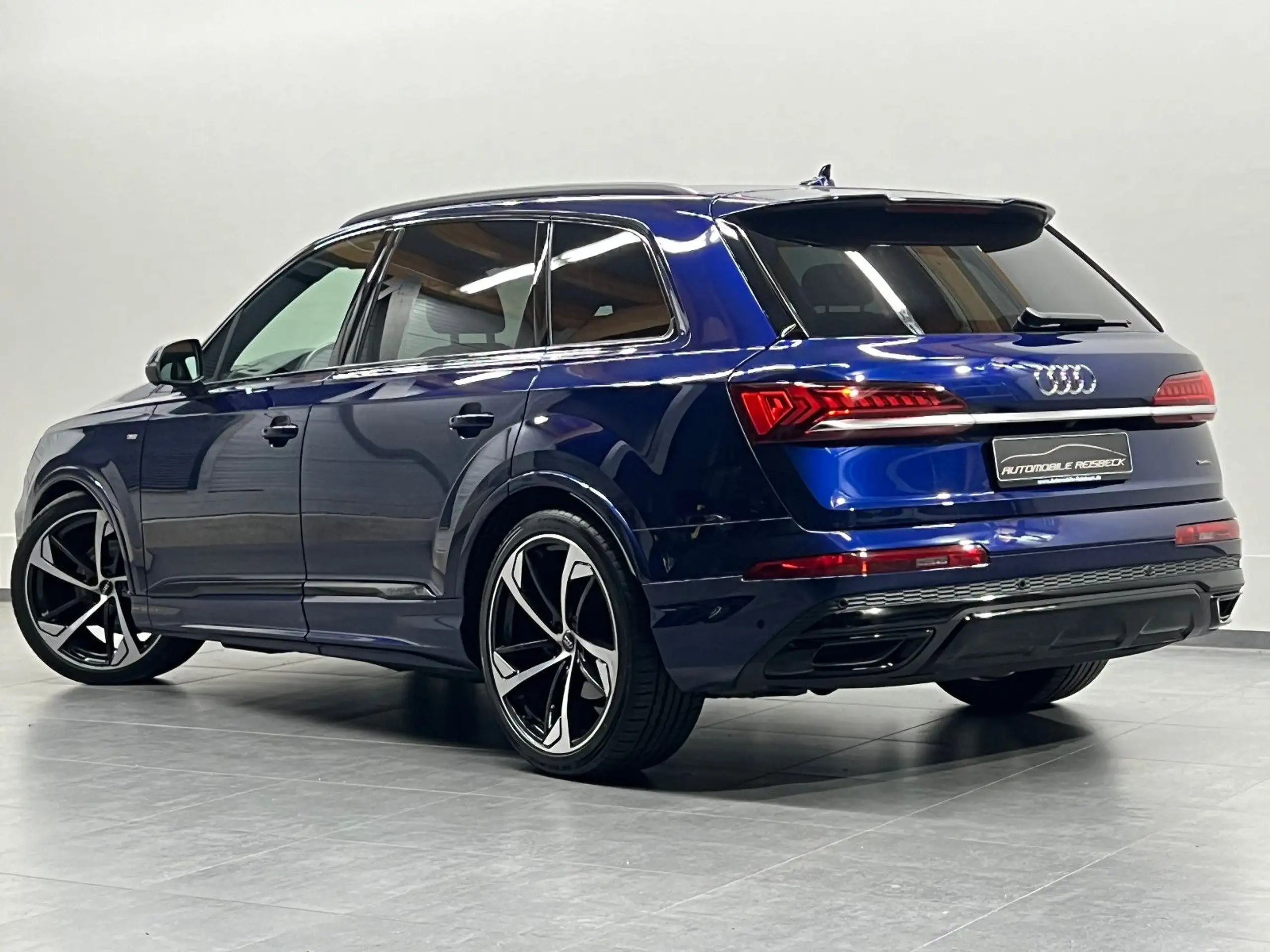 Audi - Q7