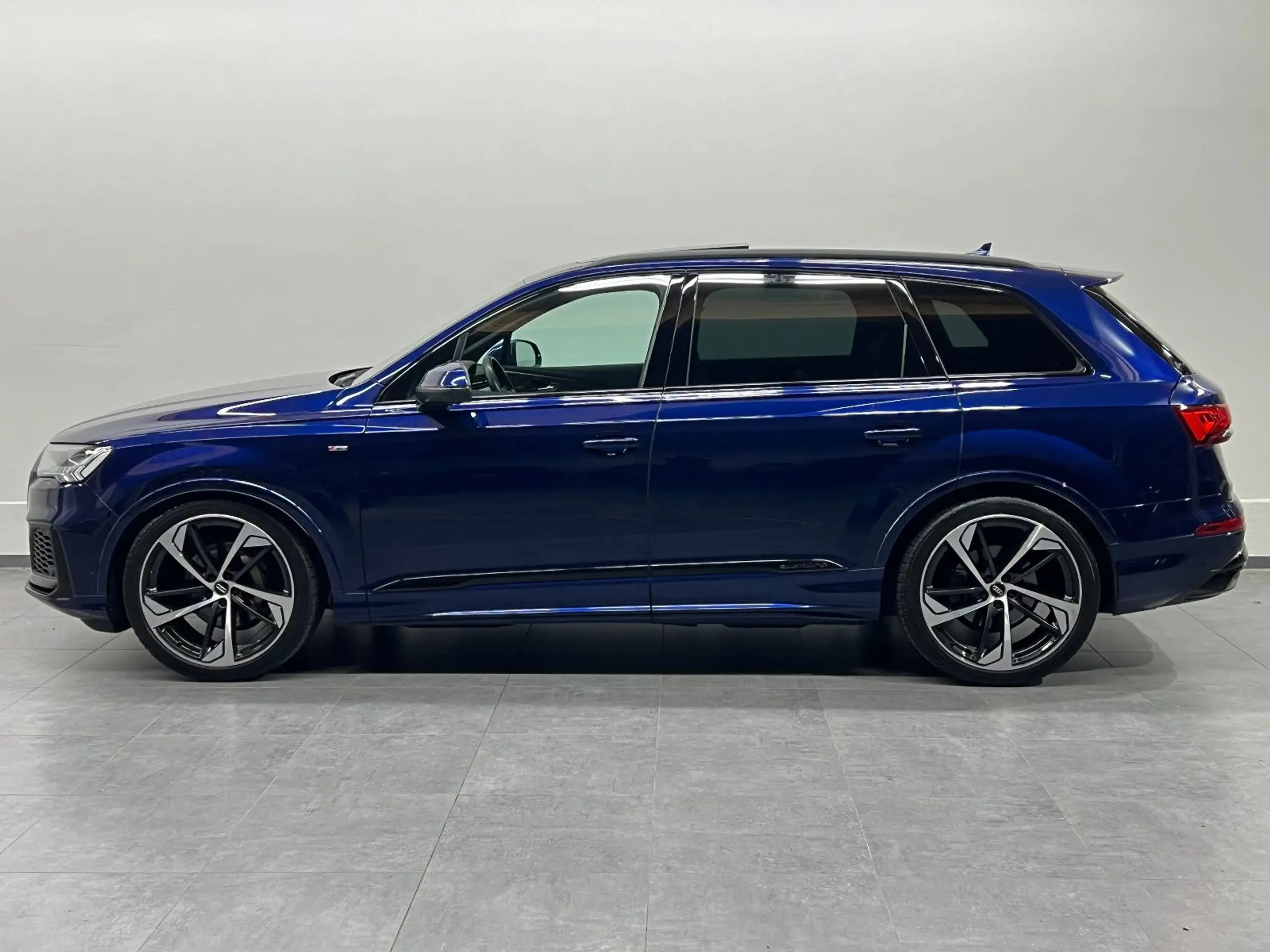 Audi - Q7