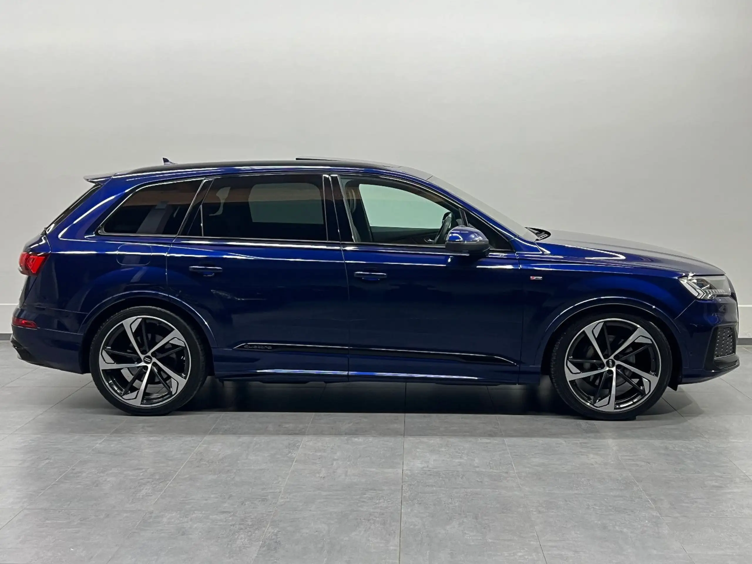 Audi - Q7