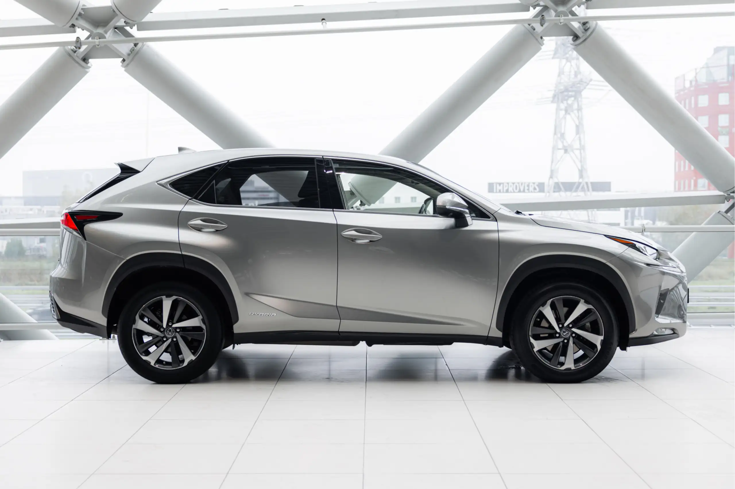 Lexus - NX 300h