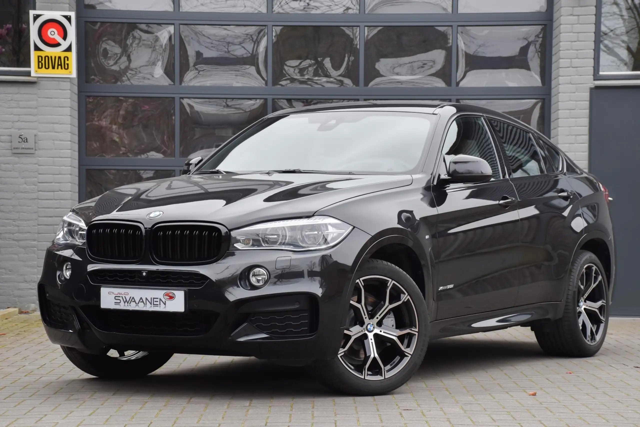 BMW - X6