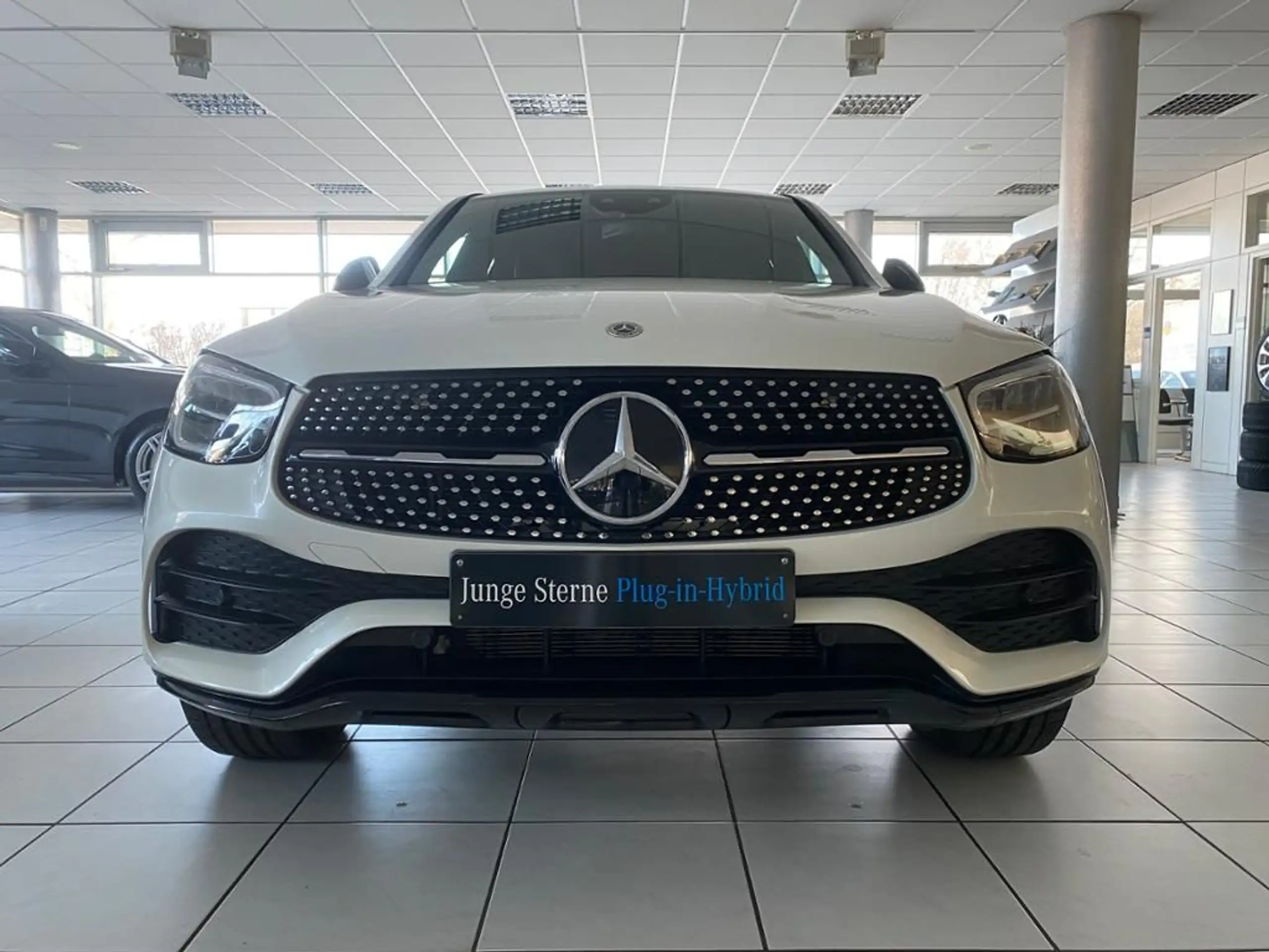 Mercedes-Benz - GLC 300