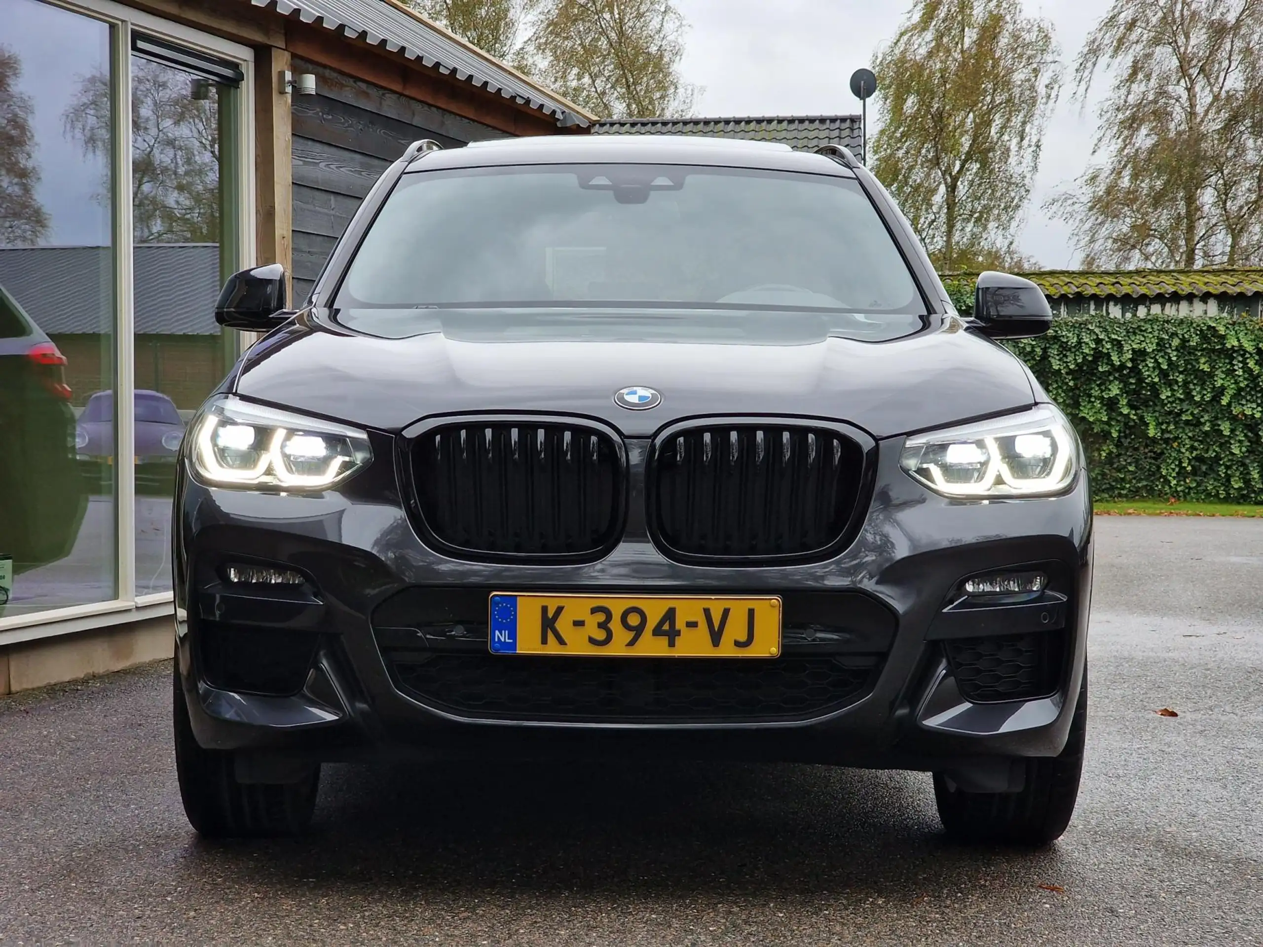 BMW - X3