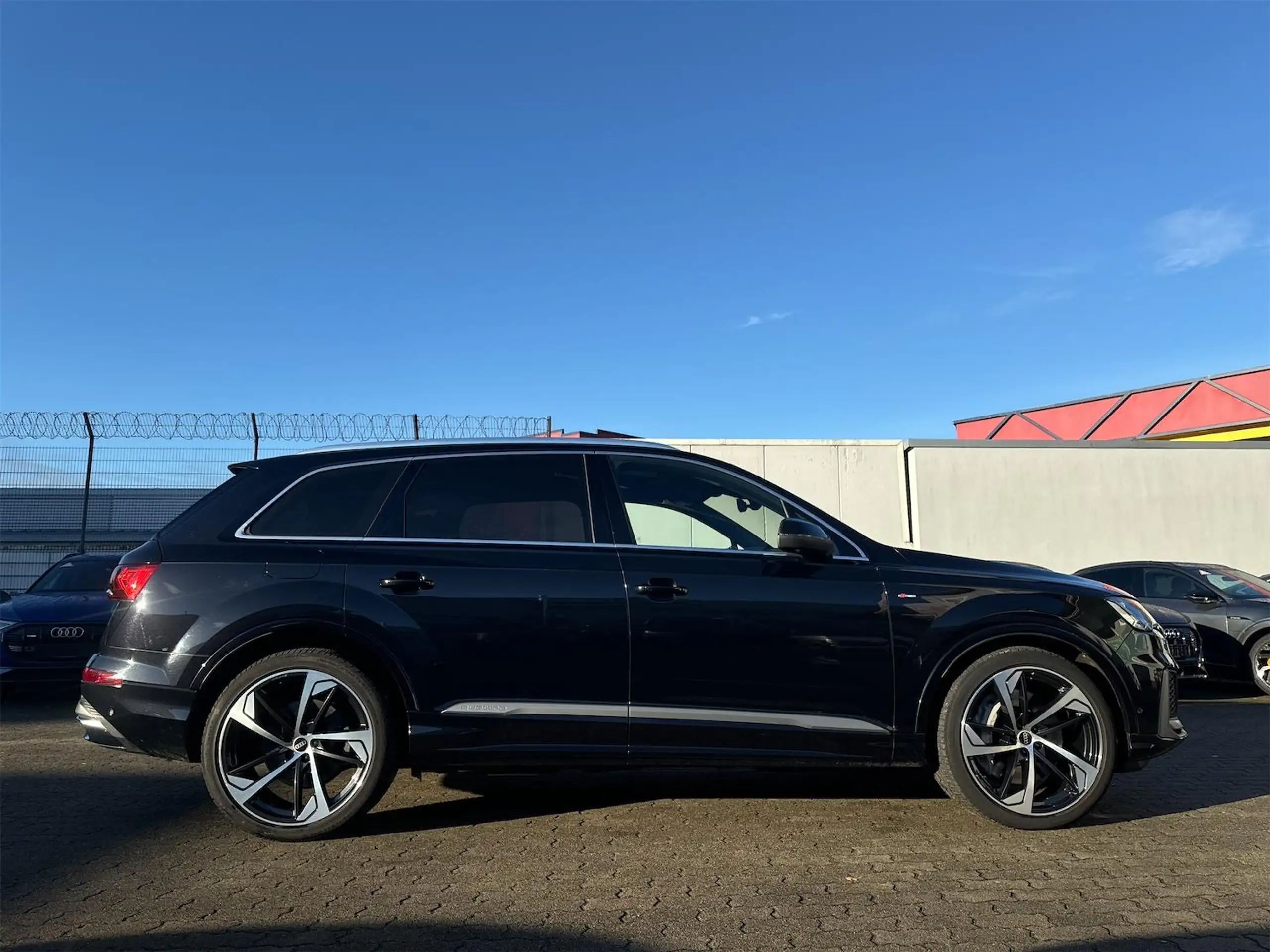 Audi - Q7