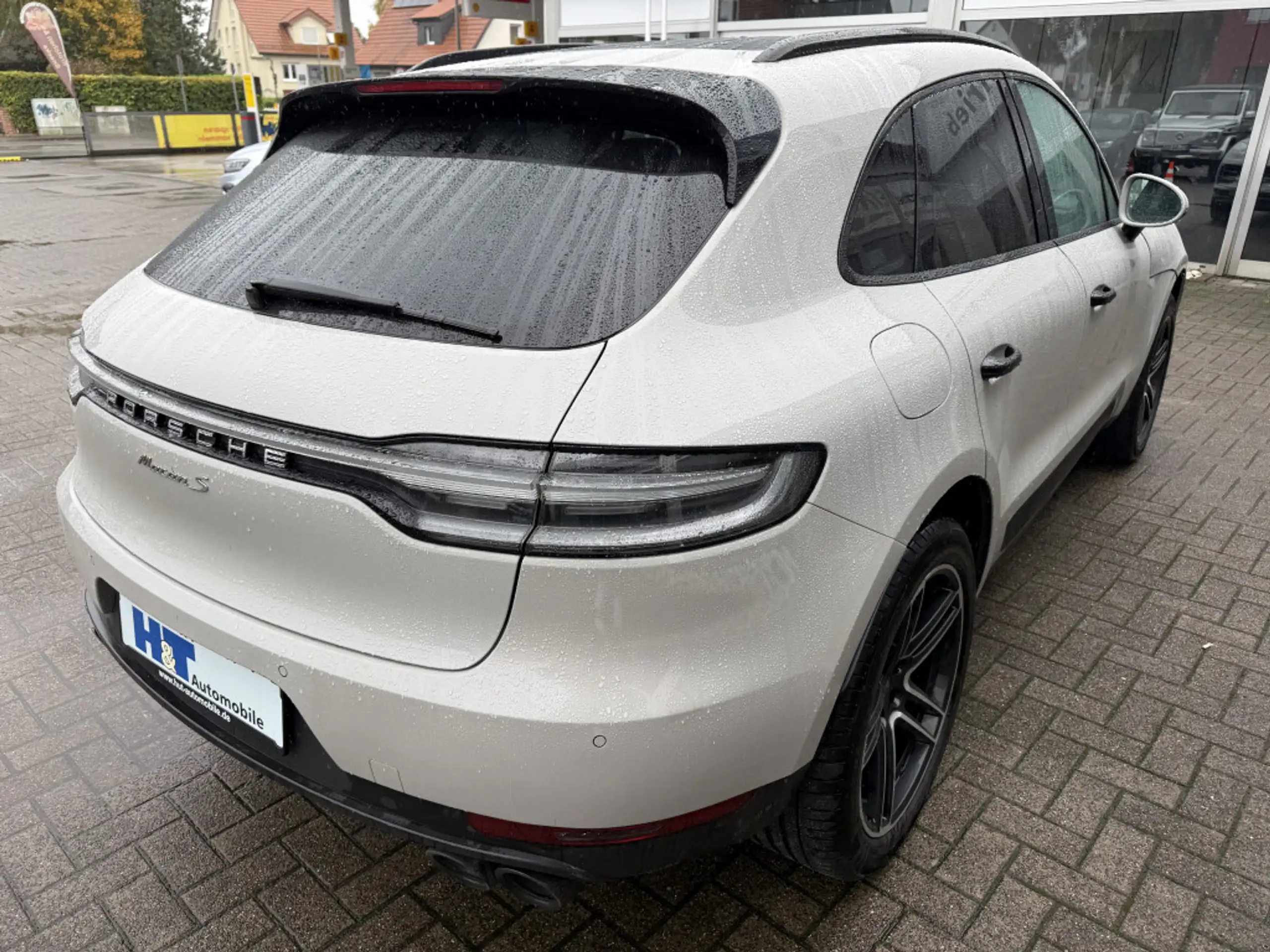 Porsche - Macan