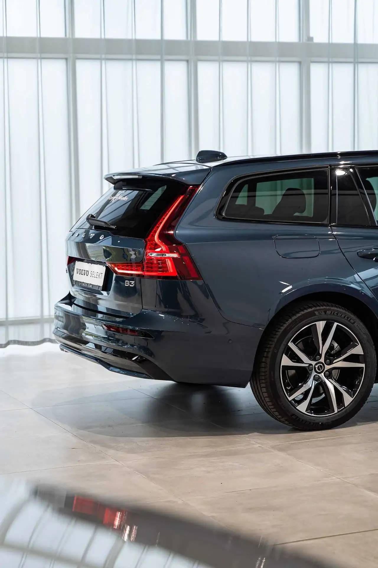 Volvo - V60