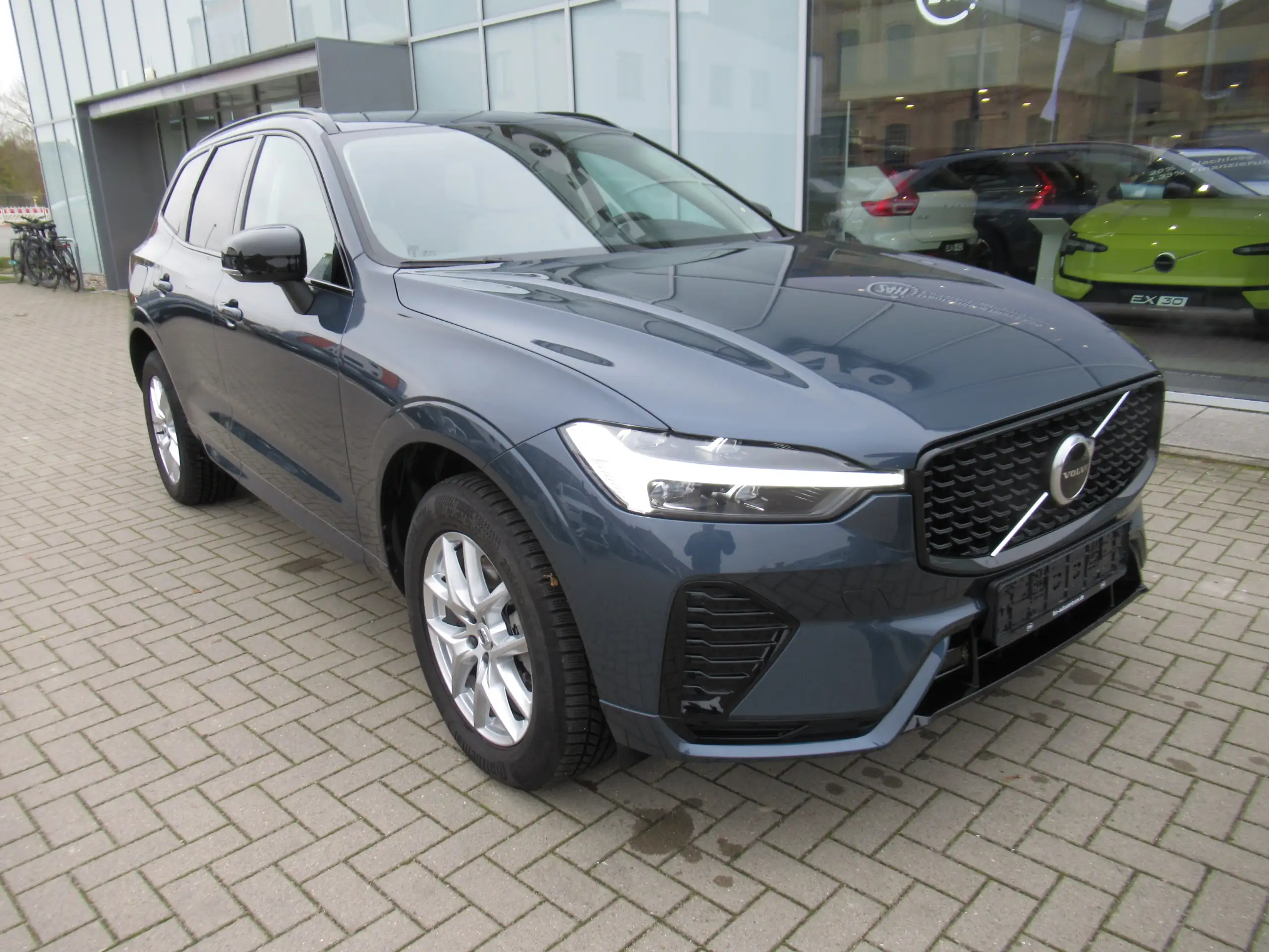 Volvo - XC60