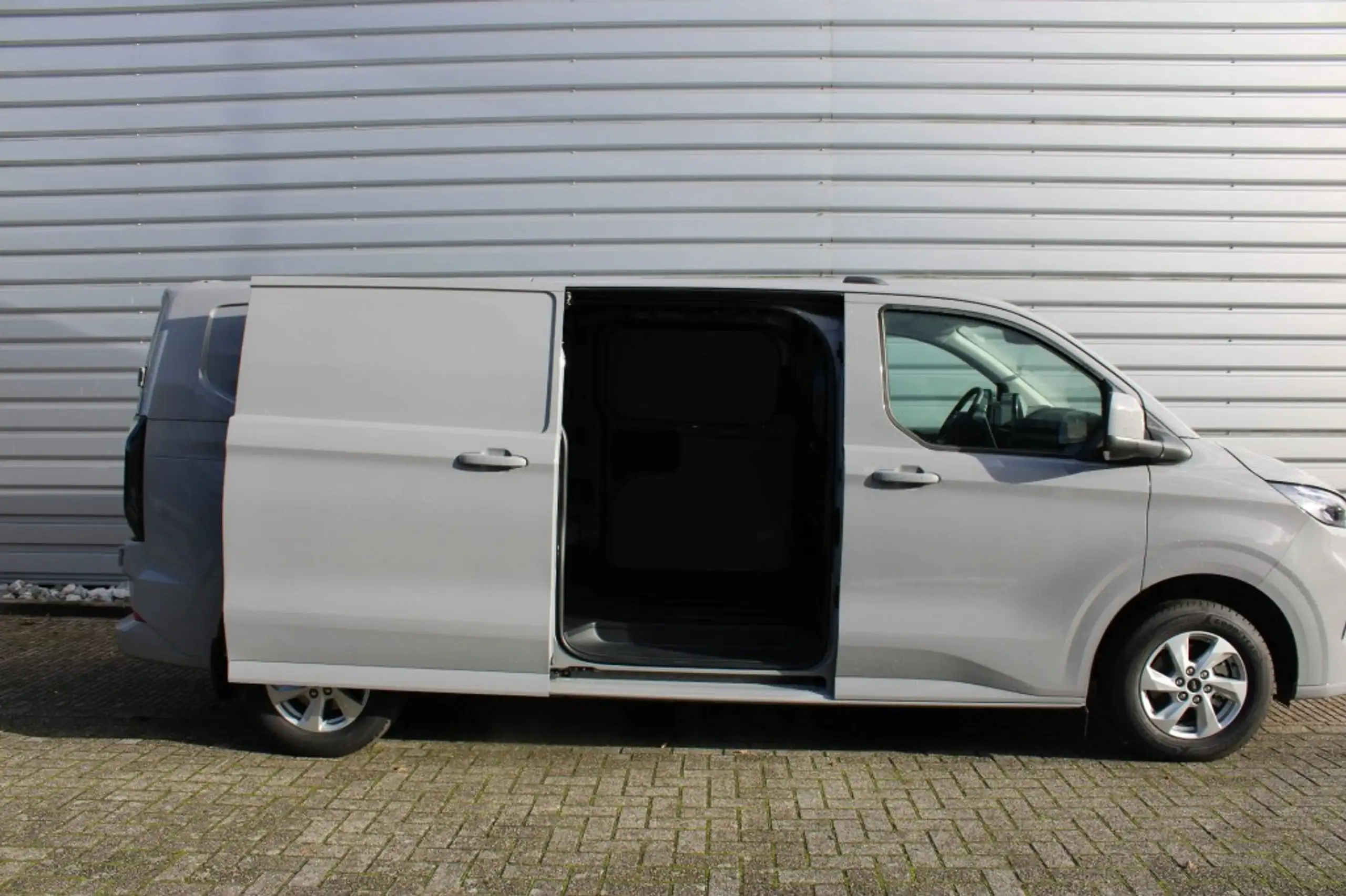 Ford - Transit Custom