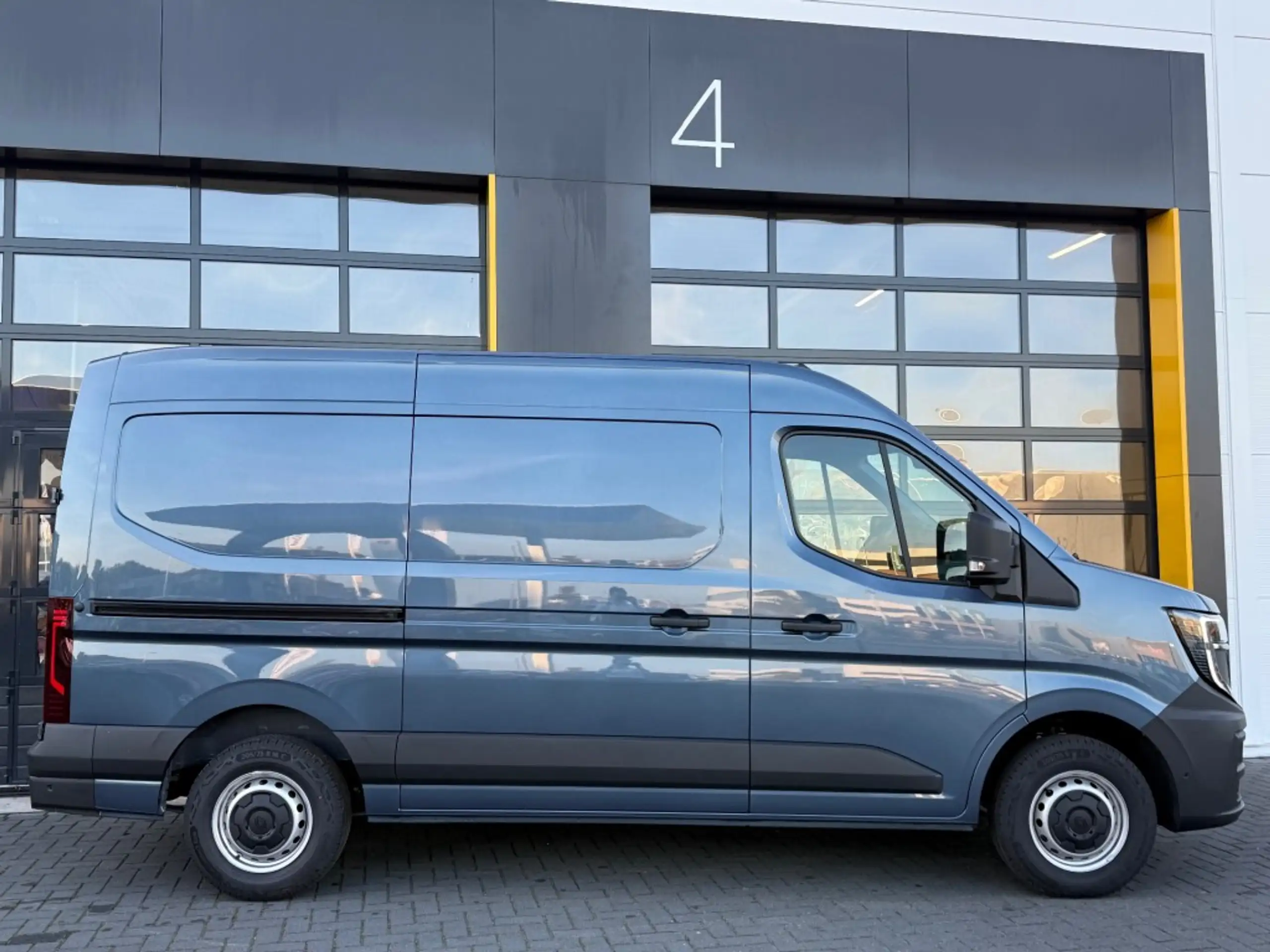 Renault - Master