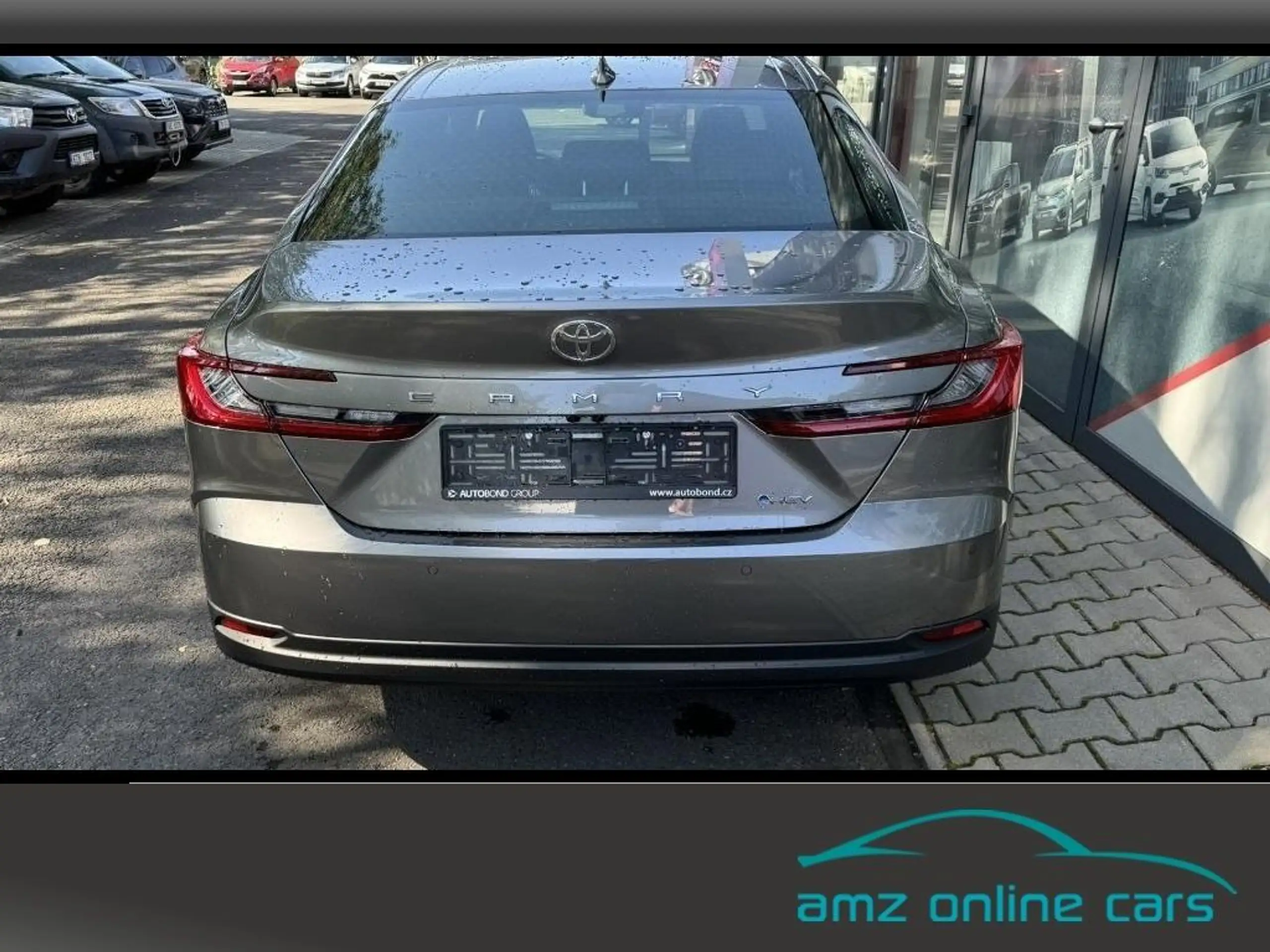 Toyota - Camry