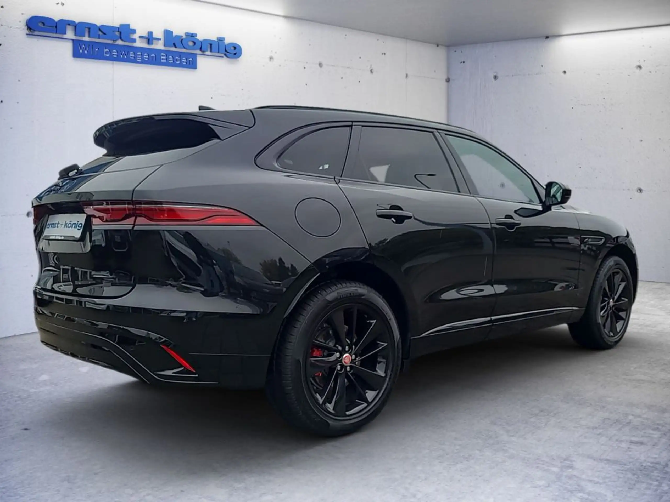 Jaguar - F-Pace