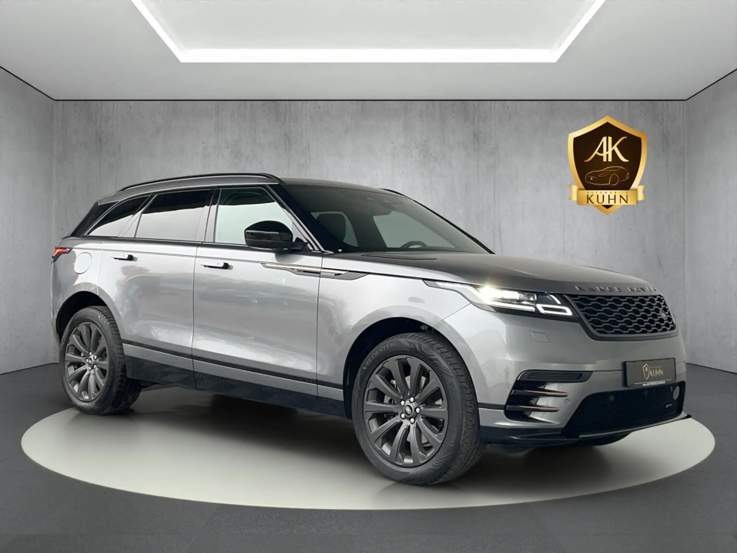 Land Rover - Range Rover Velar