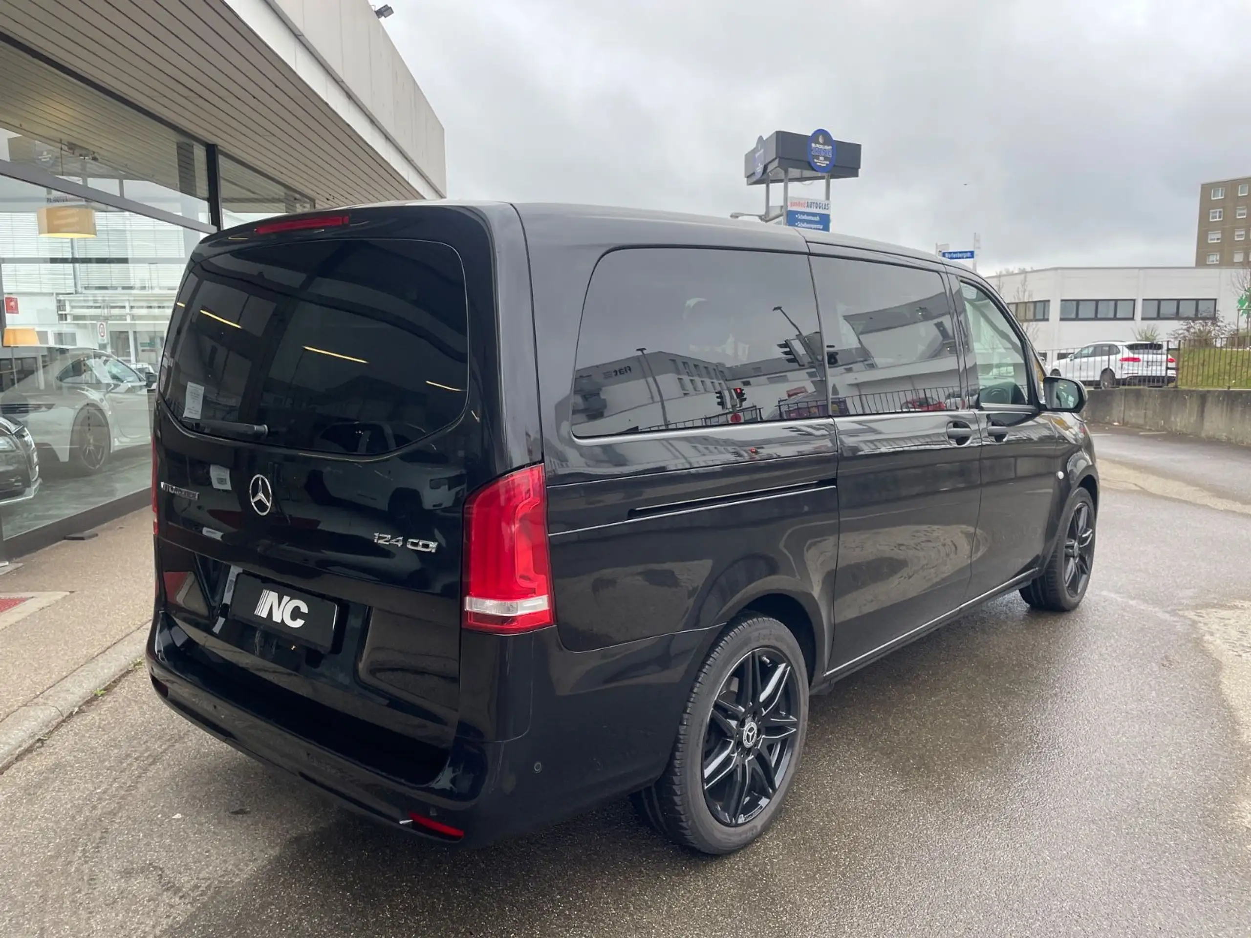 Mercedes-Benz - Vito