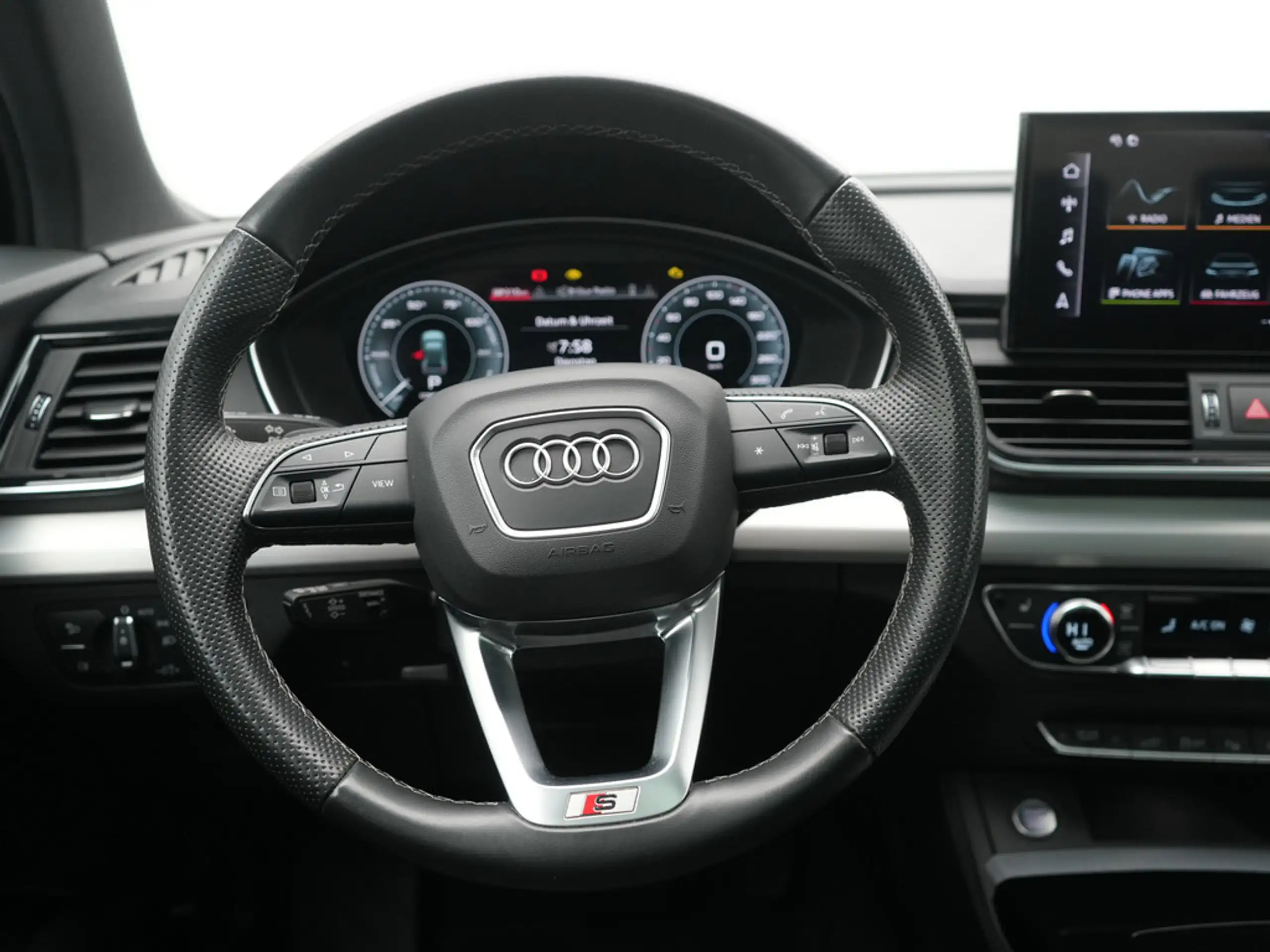 Audi - Q5