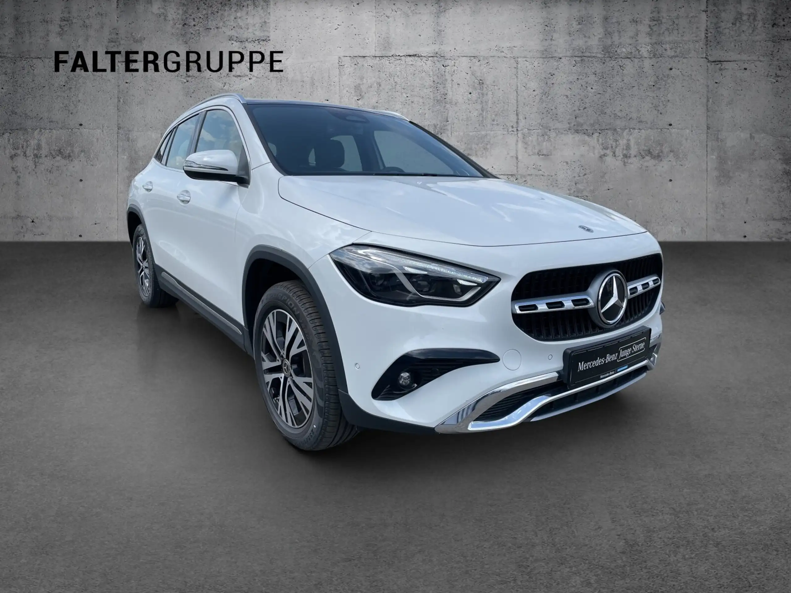 Mercedes-Benz - GLA 250