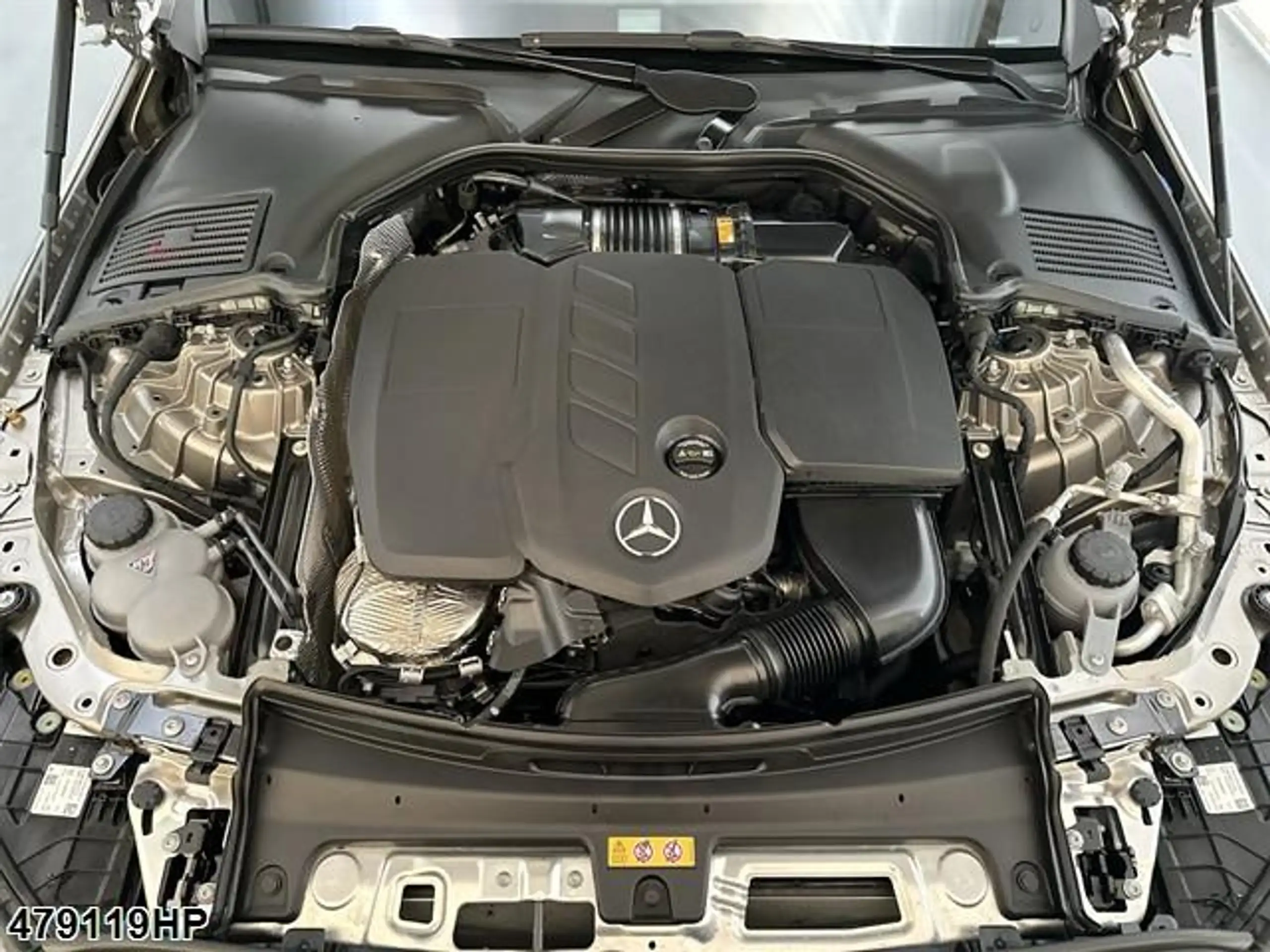 Mercedes-Benz - C 220