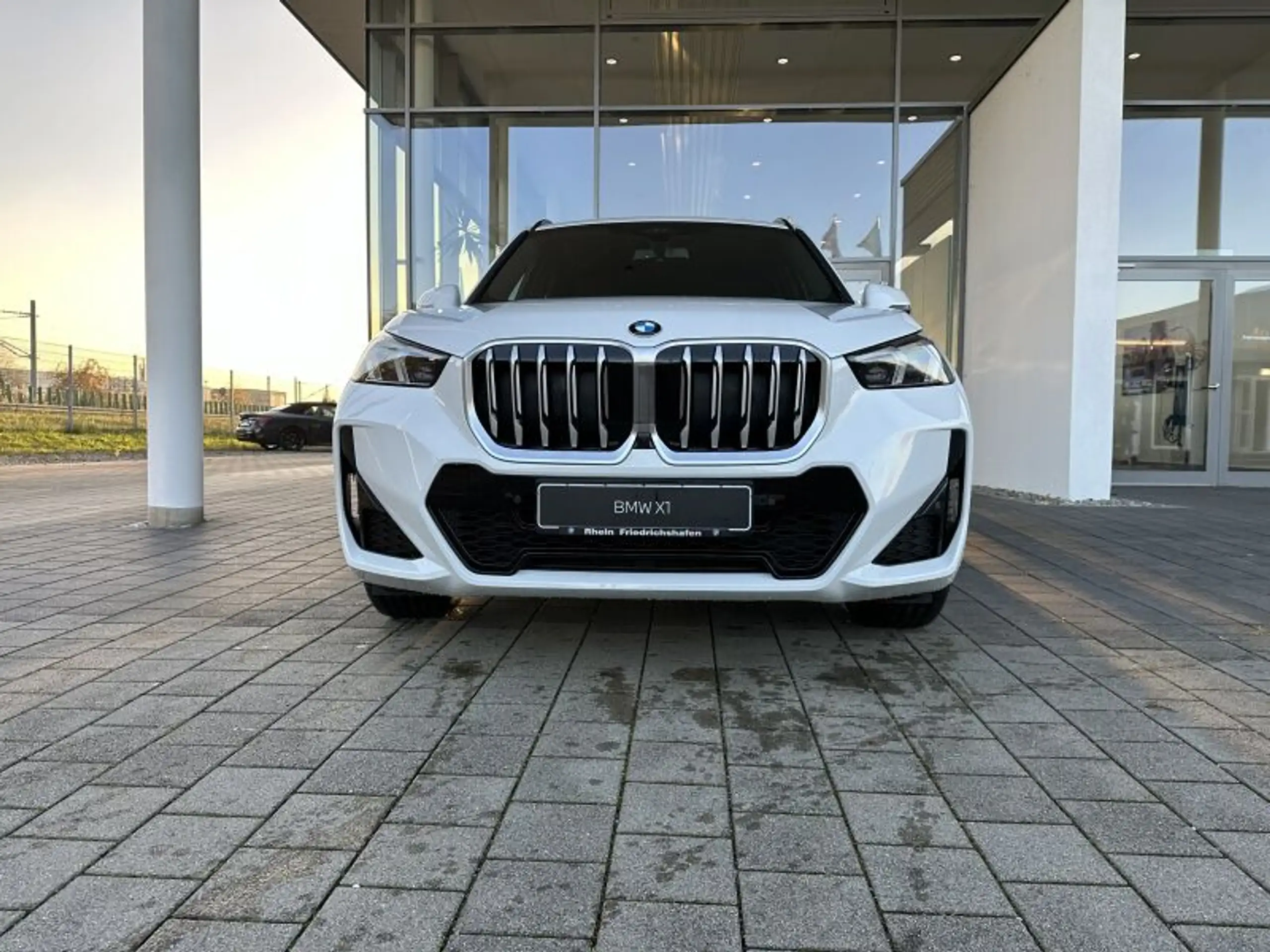 BMW - X1