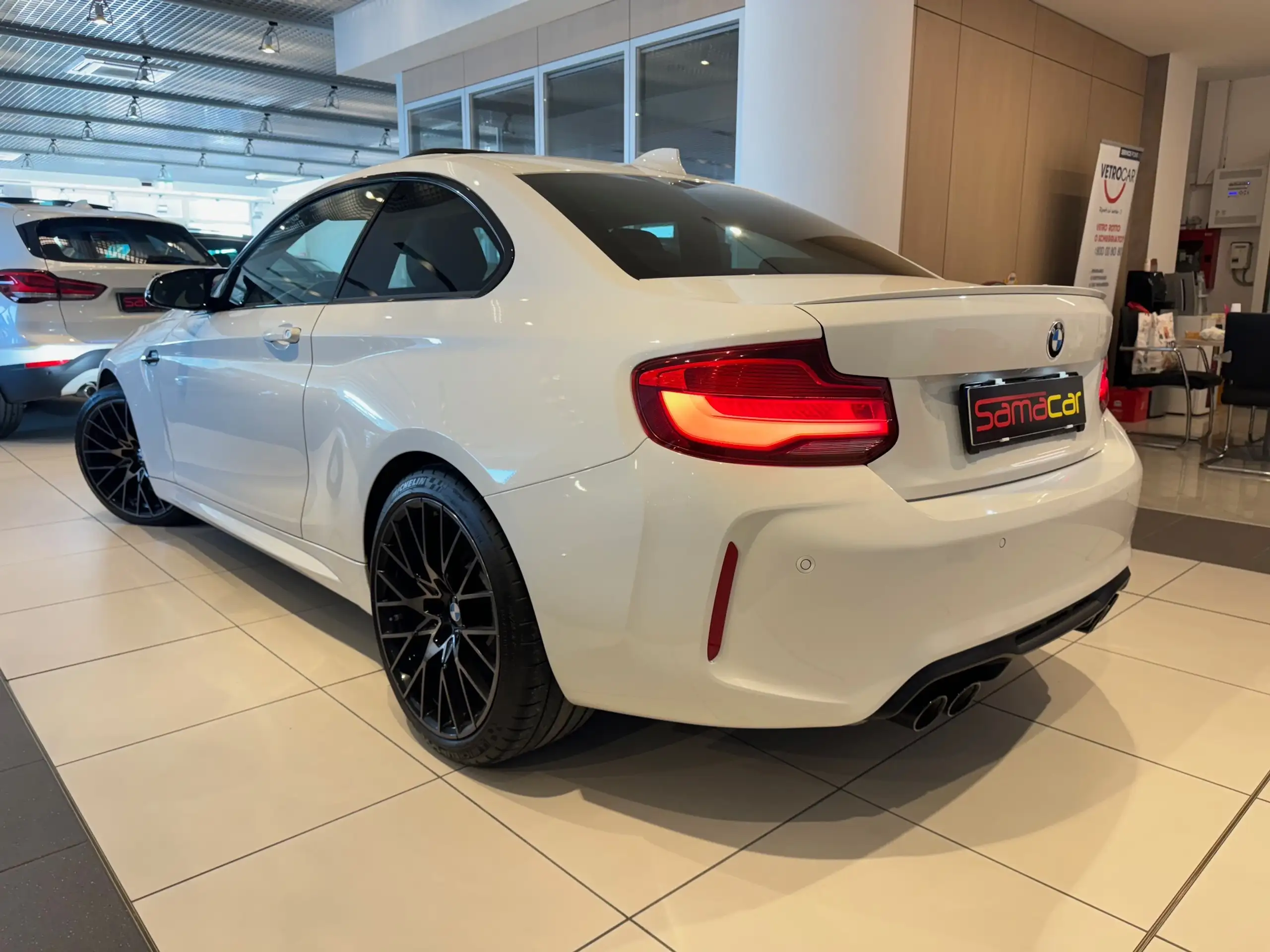 BMW - M2