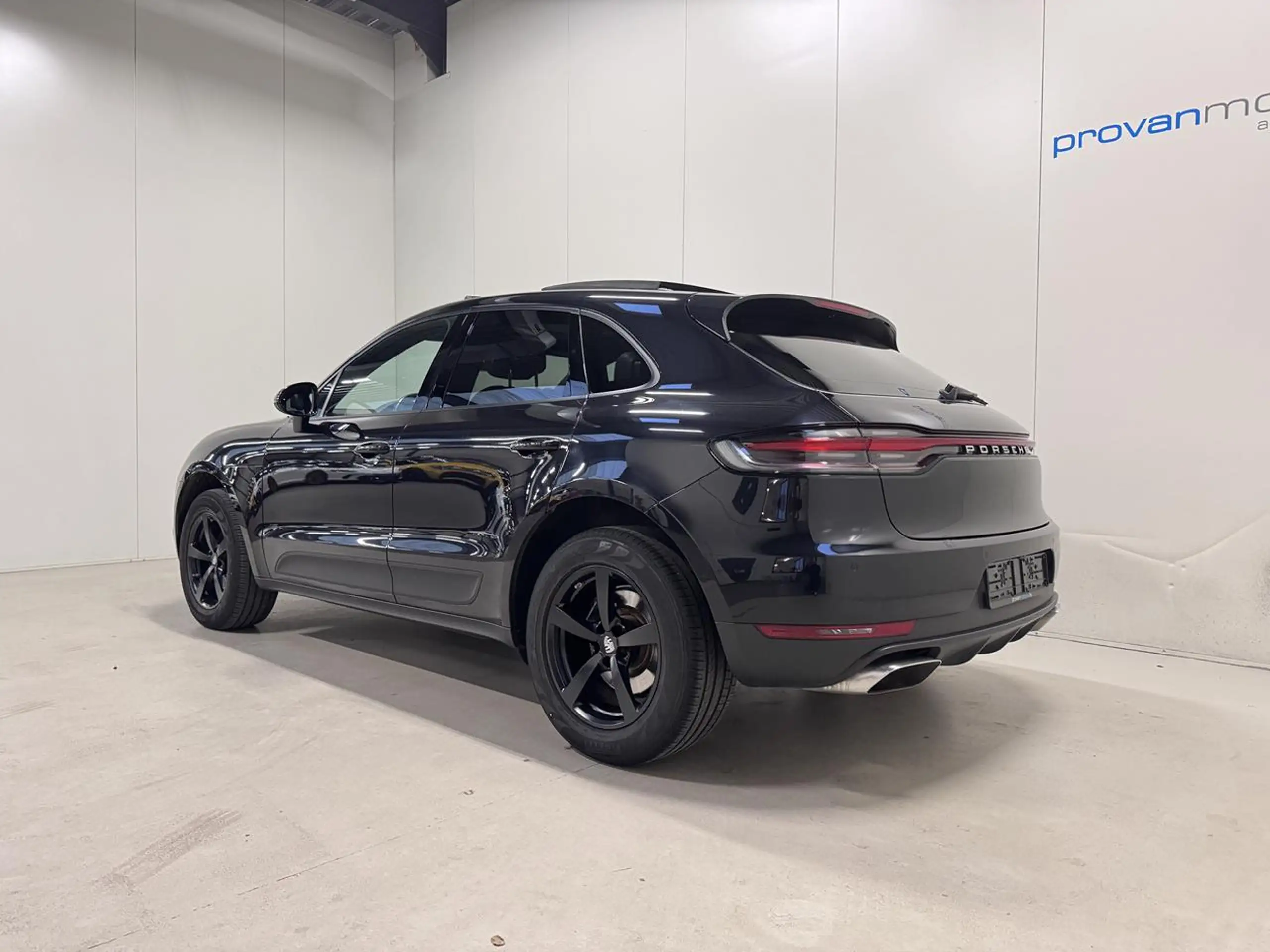 Porsche - Macan