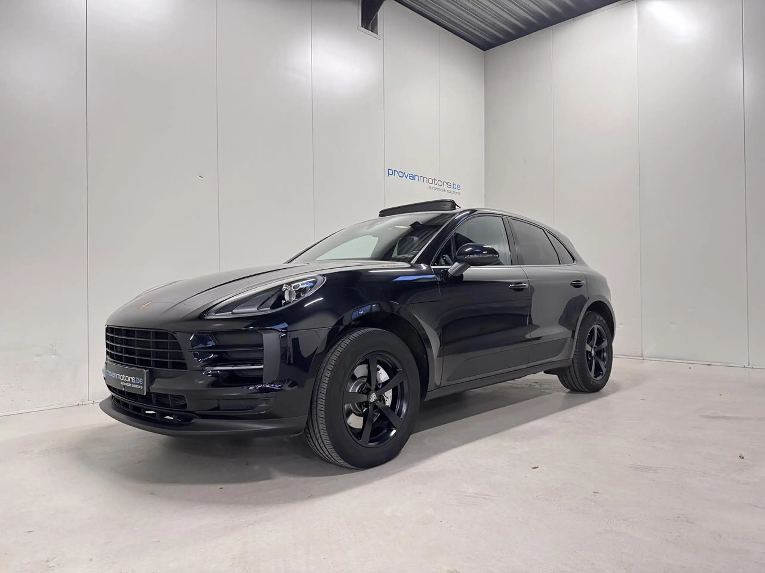 Porsche - Macan