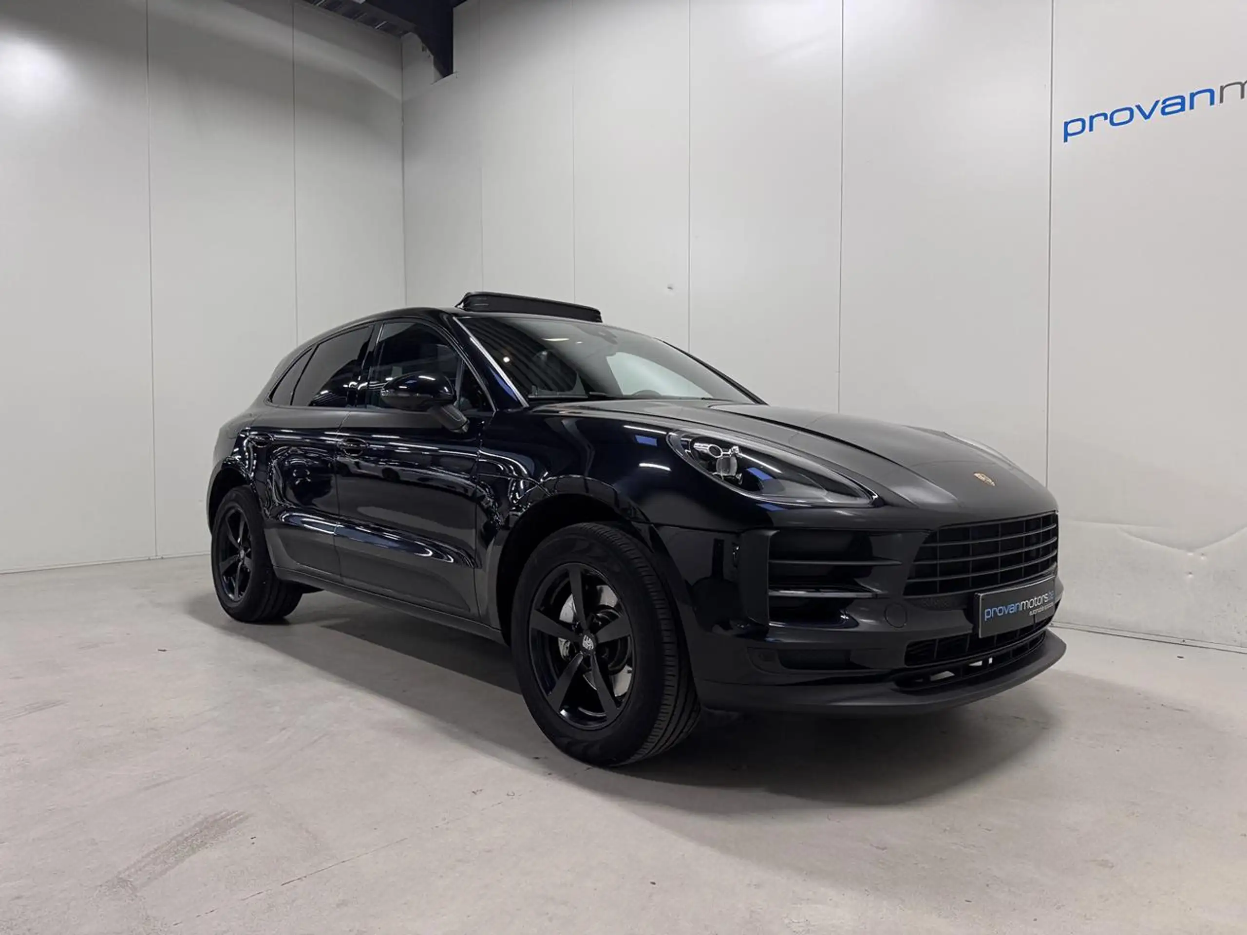 Porsche - Macan