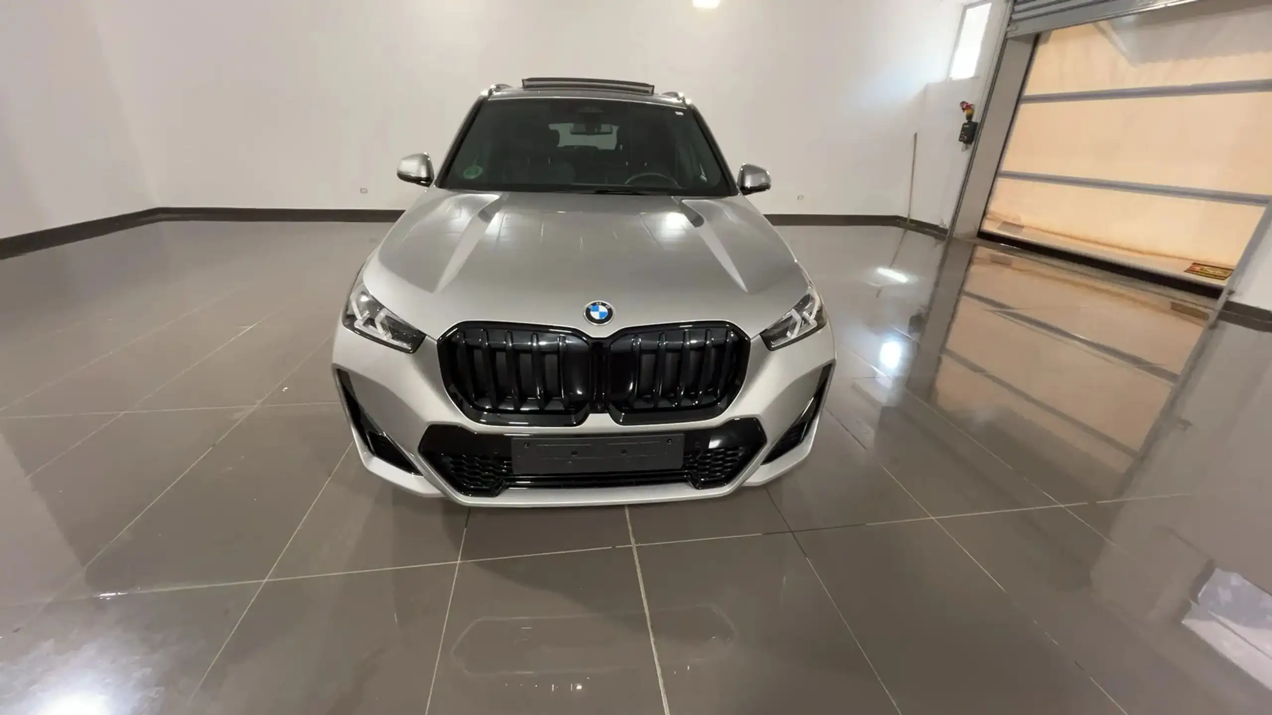 BMW - X1