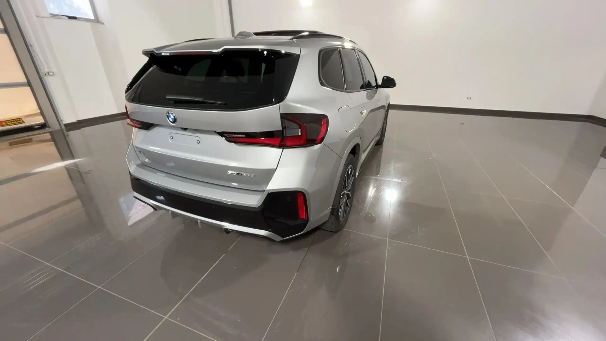 BMW - X1