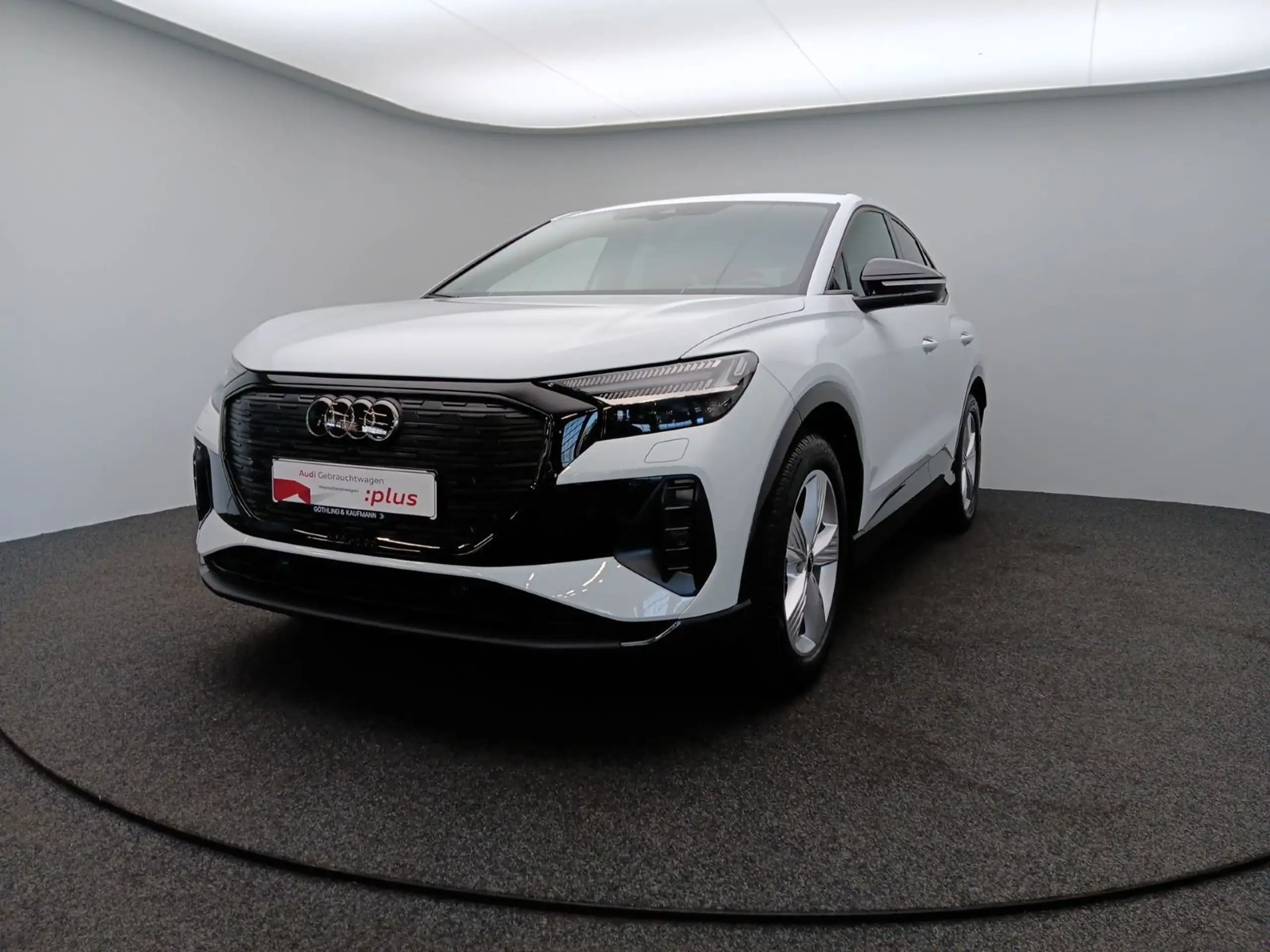 Audi - Q4 e-tron