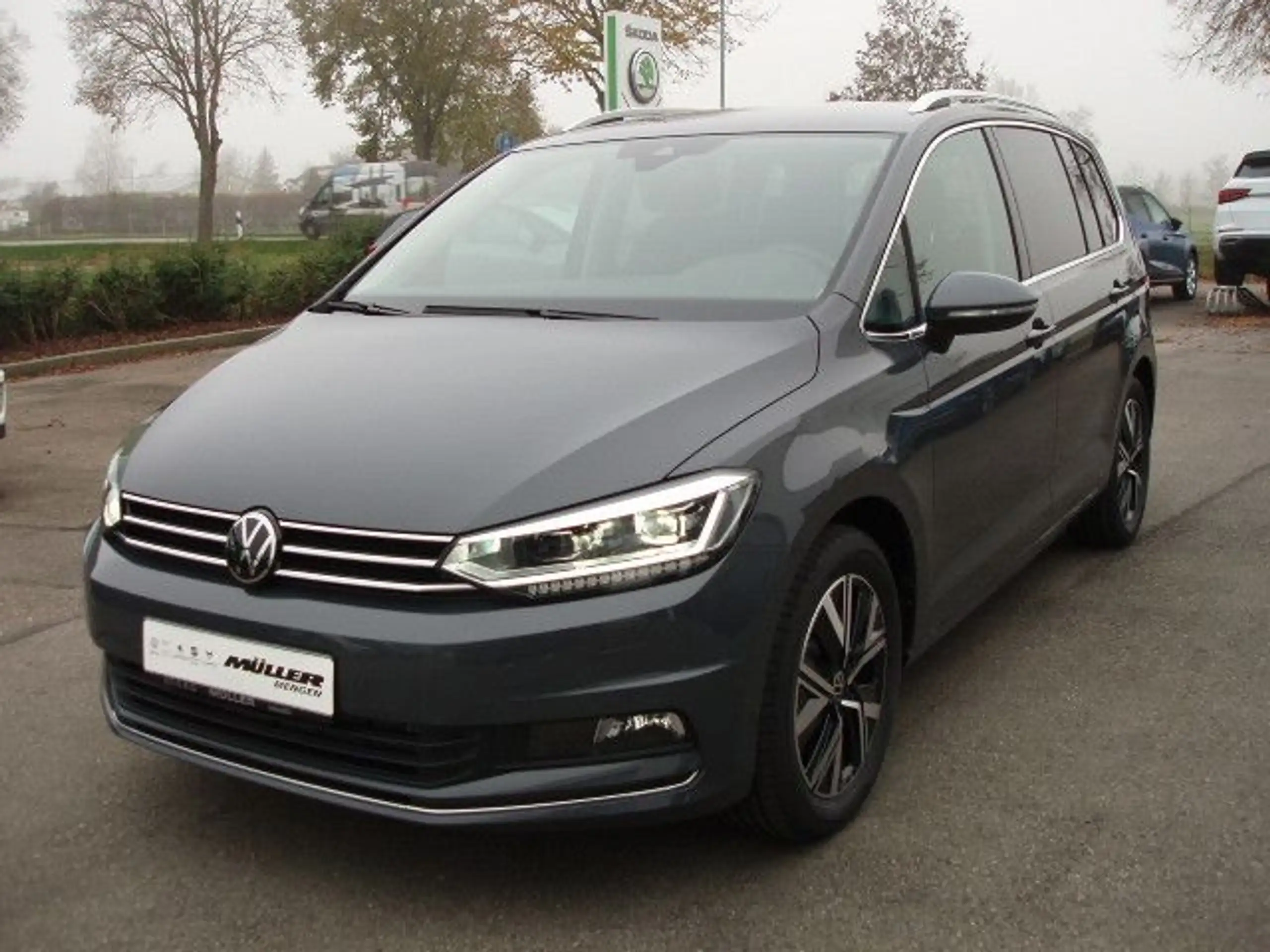 Volkswagen - Touran