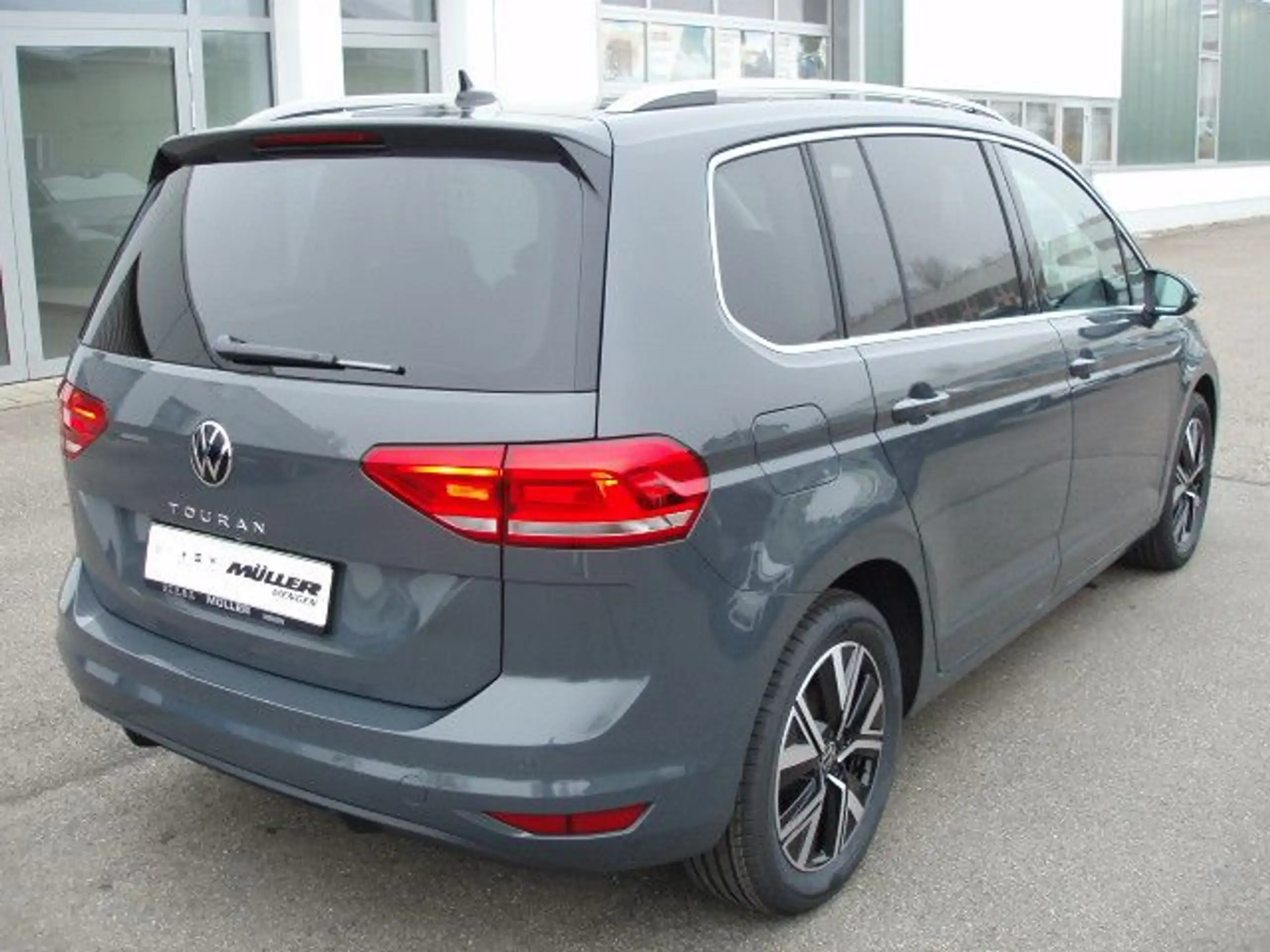 Volkswagen - Touran