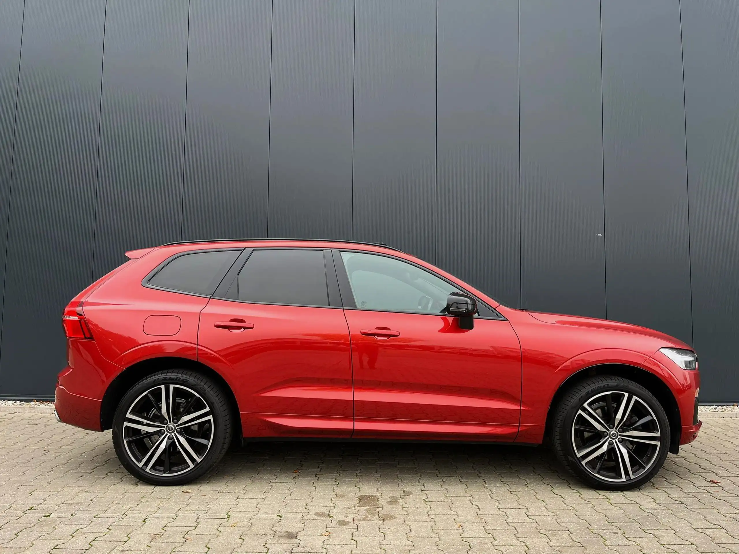 Volvo - XC60